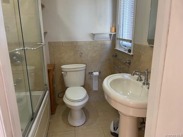 22 Emerald Lane, South Huntington, NY 11746