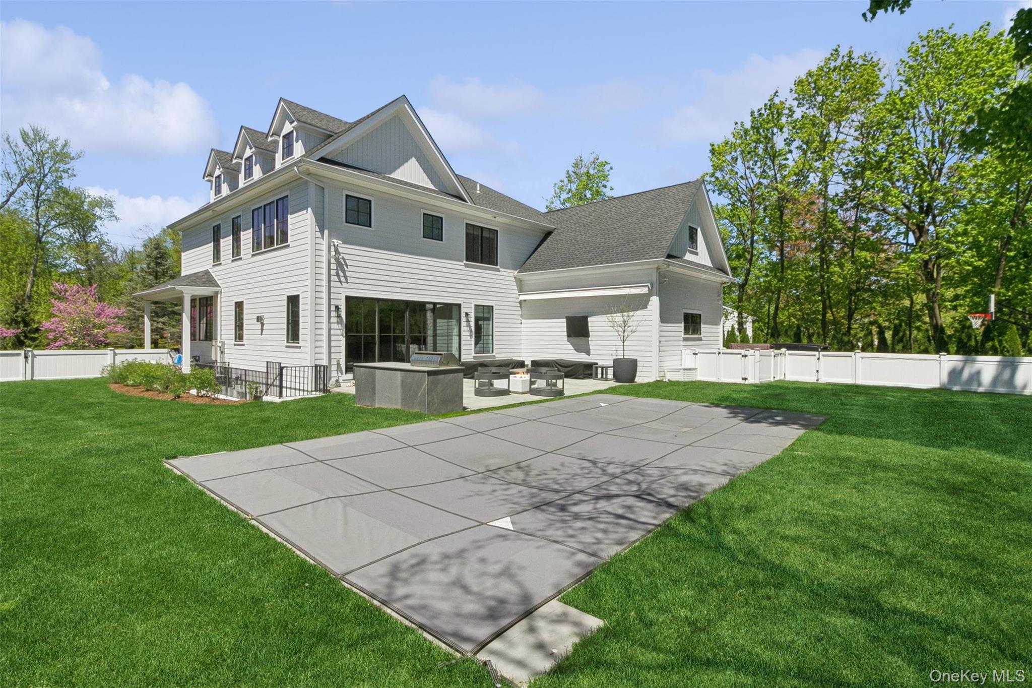 1 Stonewall Lane, Mamaroneck, NY 10543