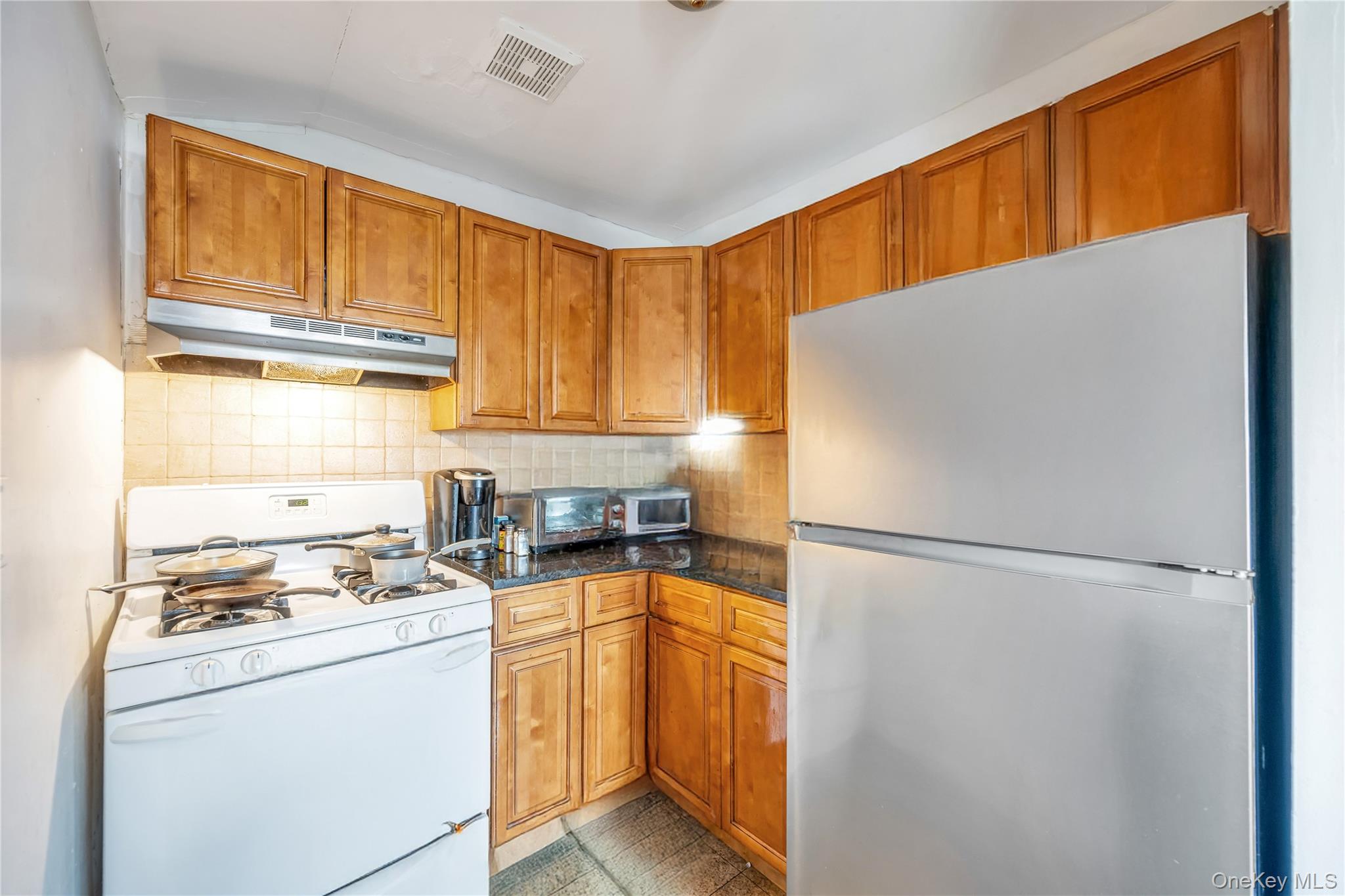 191-11 119th Avenue, Saint Albans, NY 11412