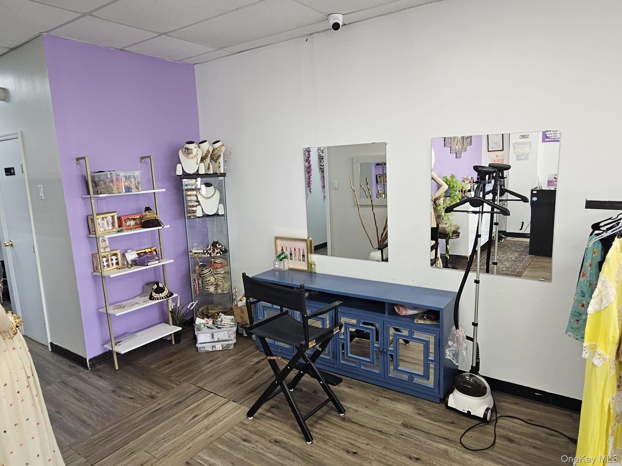 449 Old Country Road, Westbury, NY 11590