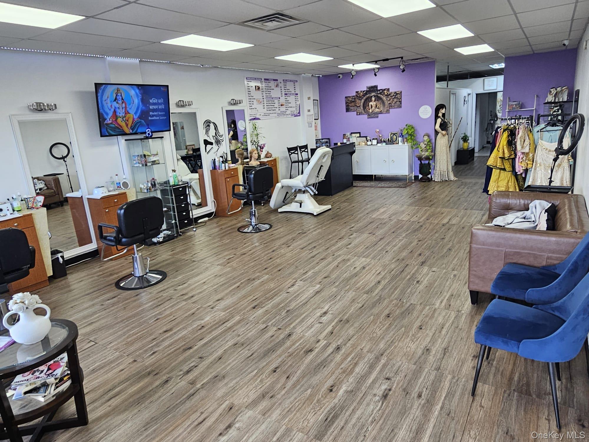 449 Old Country Road, Westbury, NY 11590