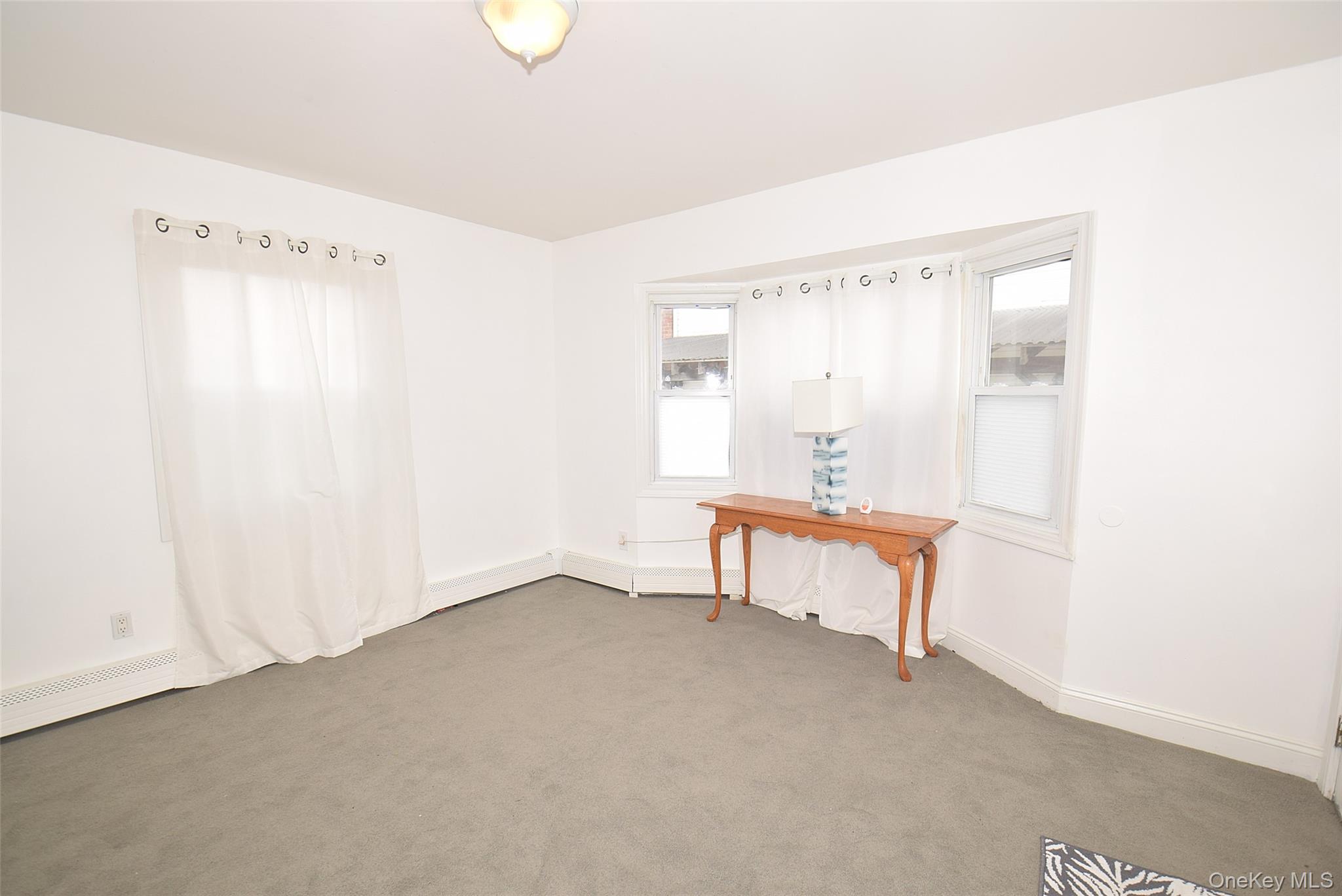 87 Parkside Drive N, Levittown, NY 11756