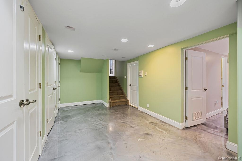 104 W Maple Avenue, Monsey, NY 10952