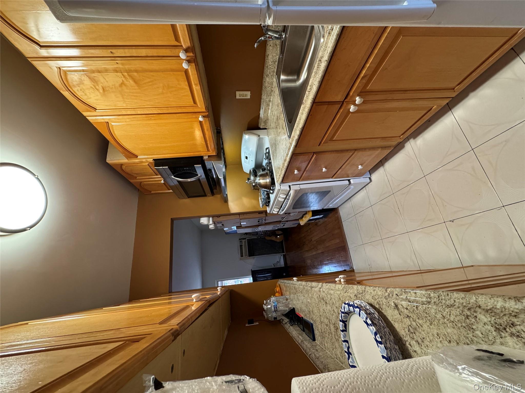 9 Harper Court, Bronx, NY 10466