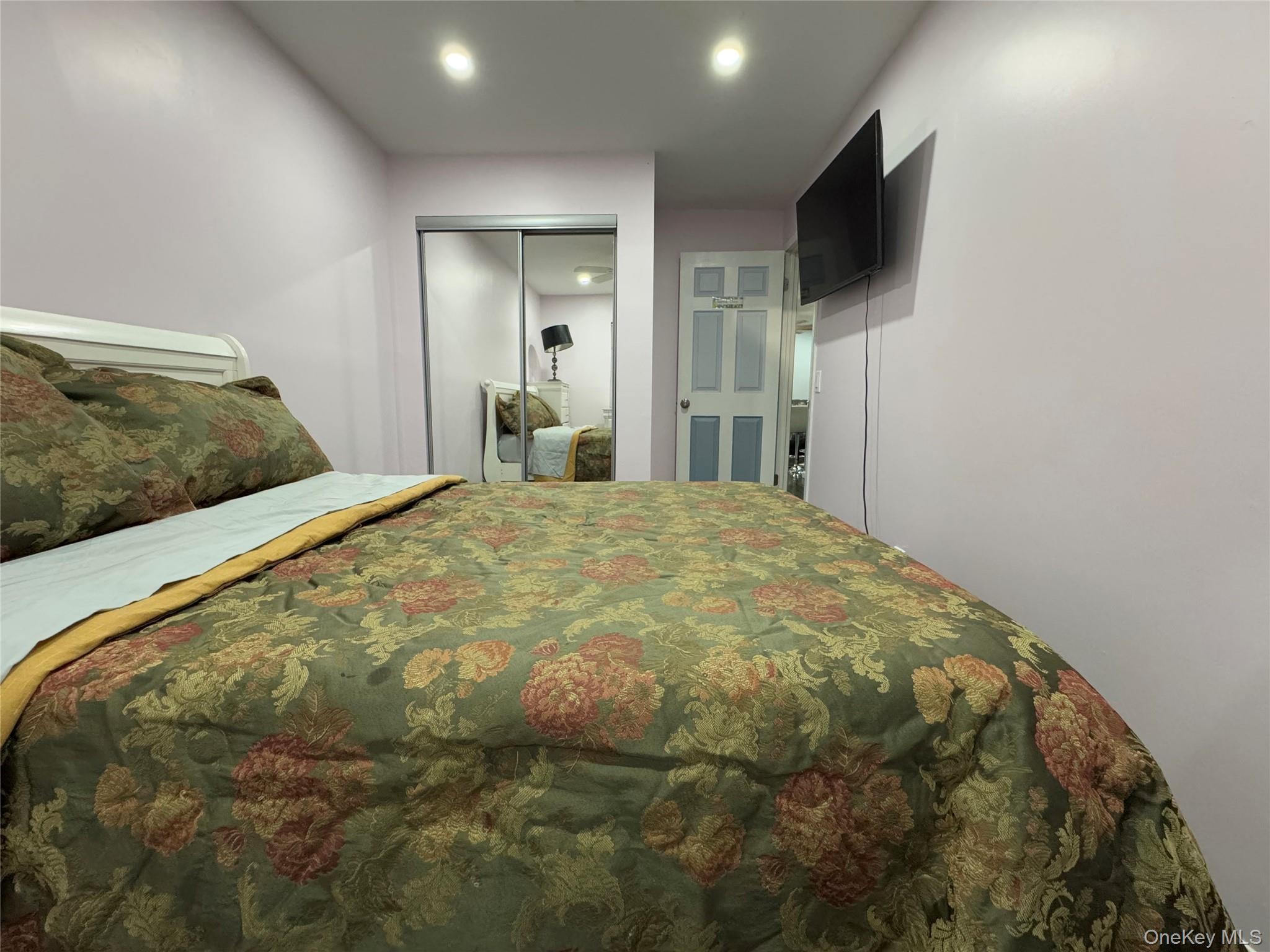 9 Harper Court, Bronx, NY 10466