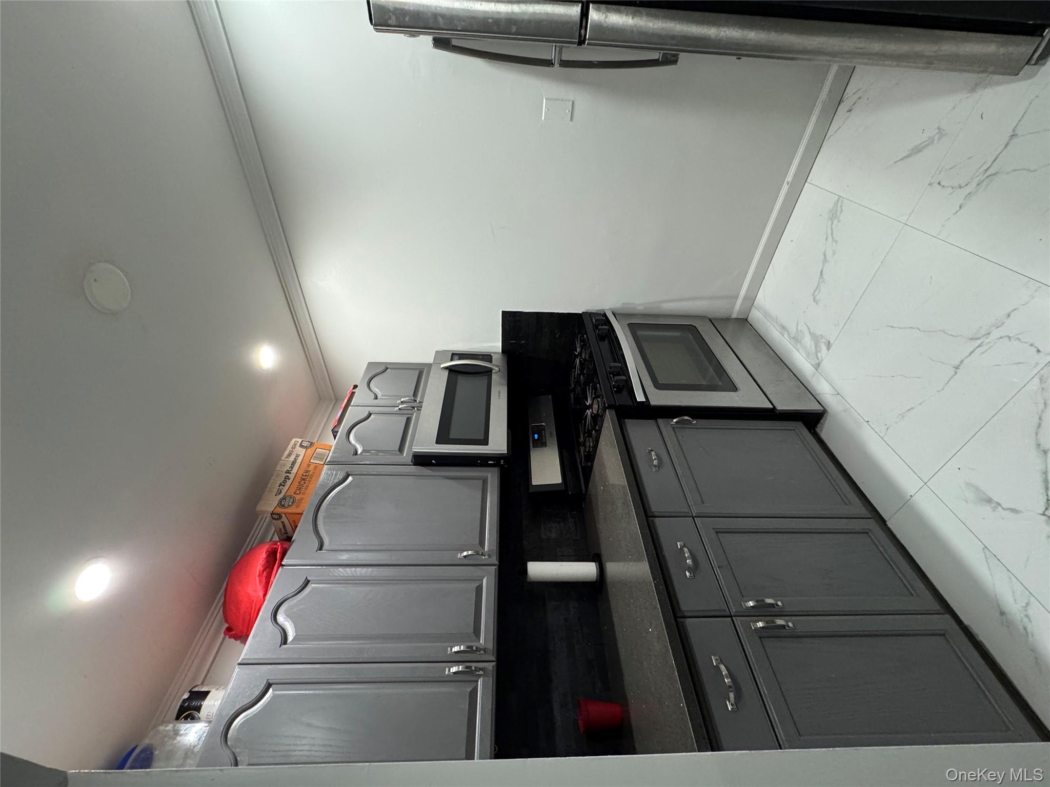 9 Harper Court, Bronx, NY 10466