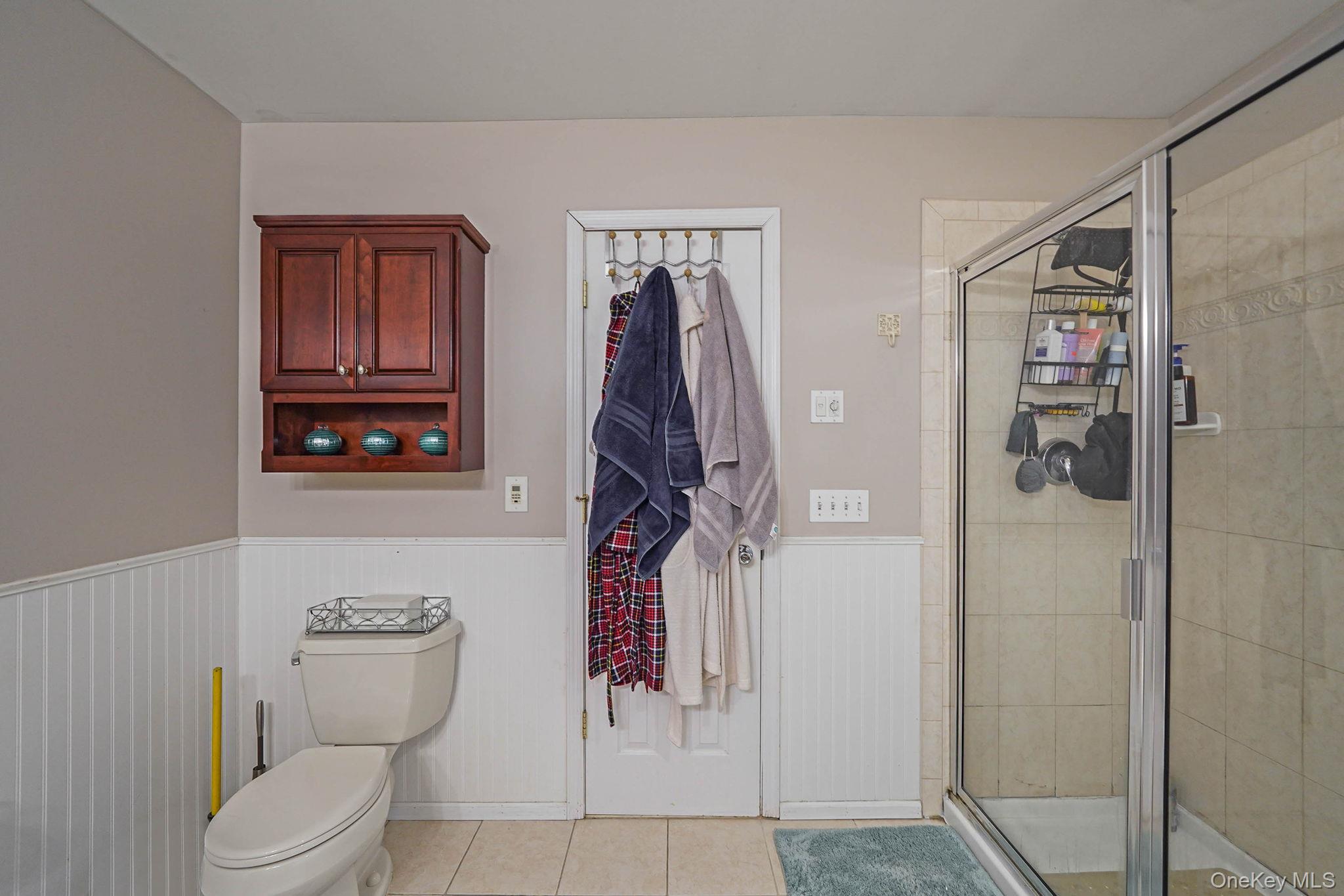 9 Paddock Lane, Medford, NY 11763