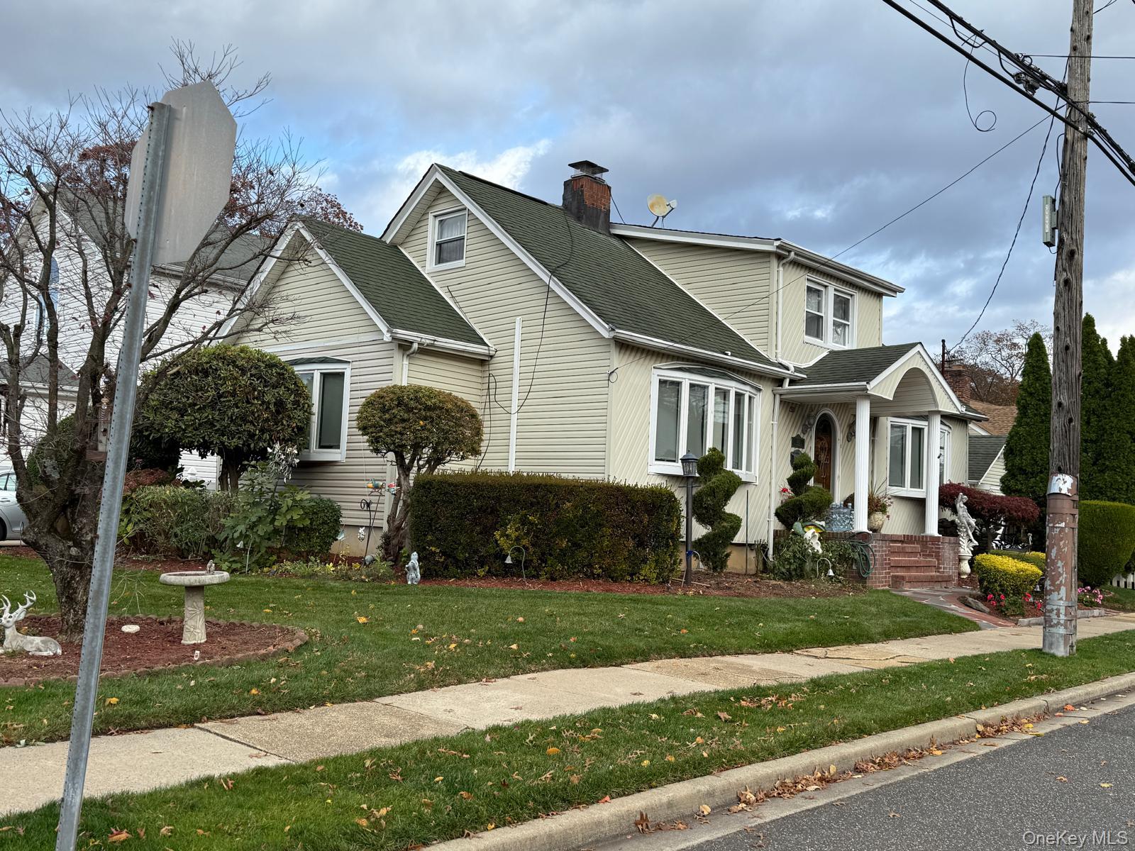183 N Cottage Street, North Valley Stream, NY 11580