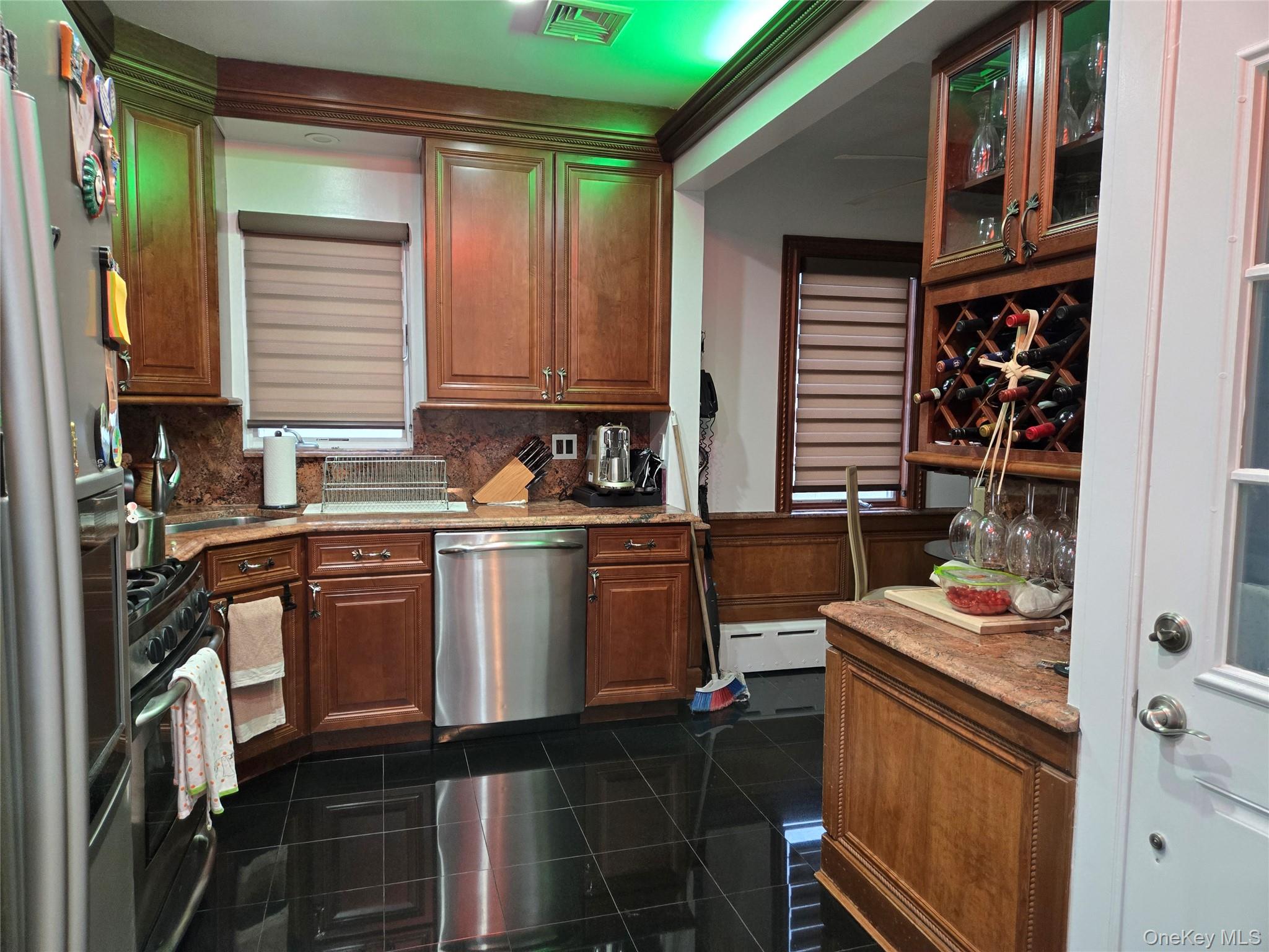 183 N Cottage Street, North Valley Stream, NY 11580