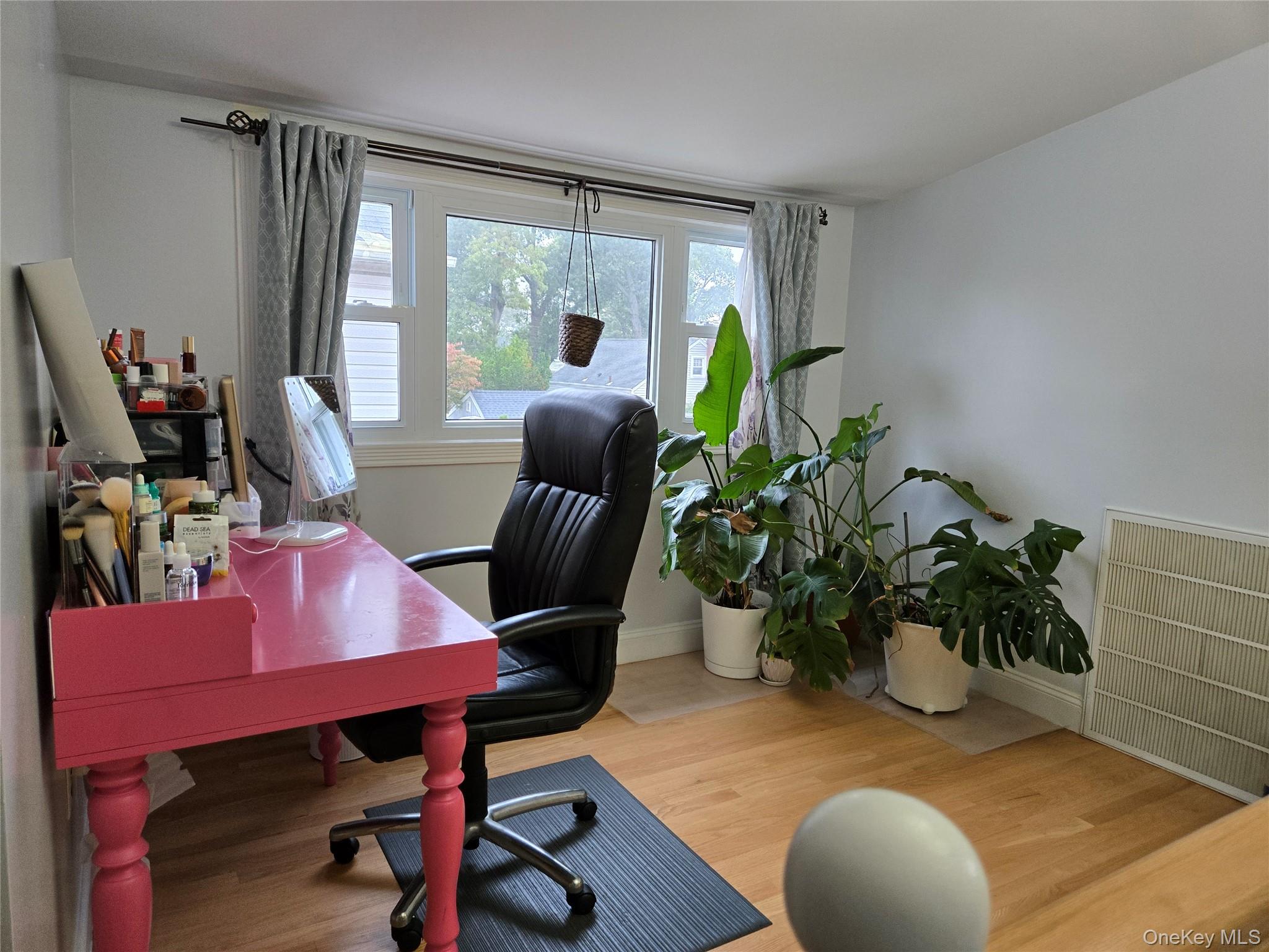 183 N Cottage Street, North Valley Stream, NY 11580