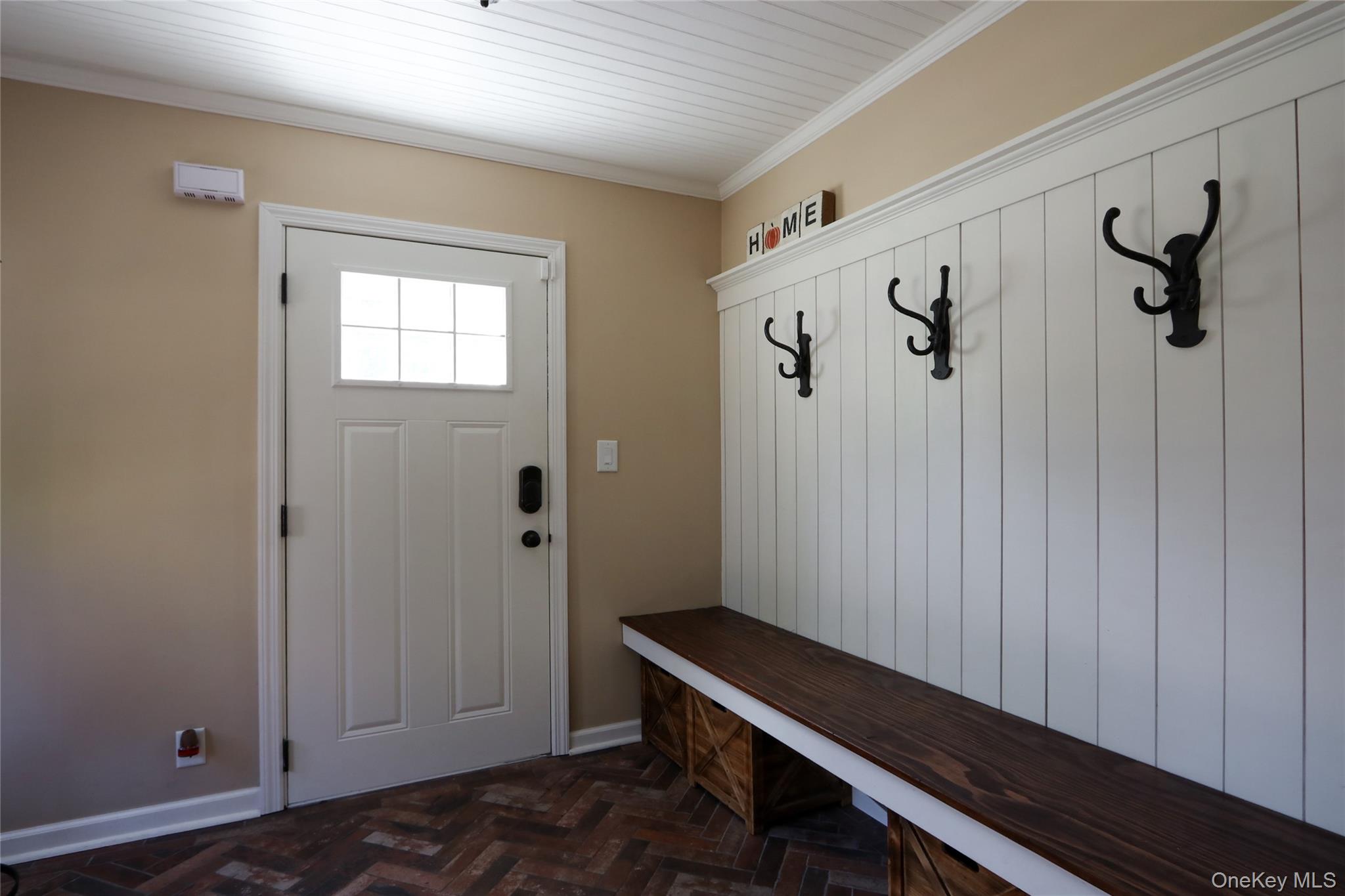 45 Woodland Avenue, Rockville Centre, NY 11570