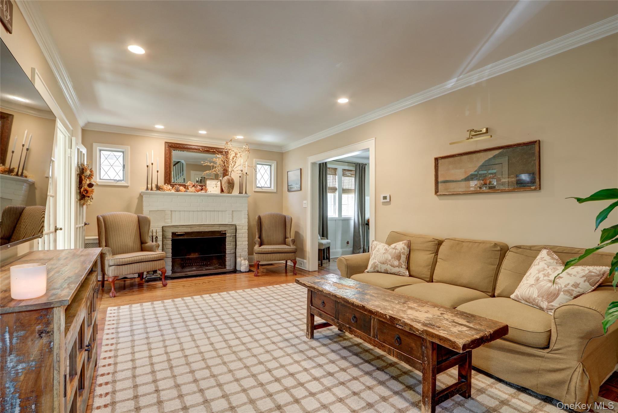 45 Woodland Avenue, Rockville Centre, NY 11570