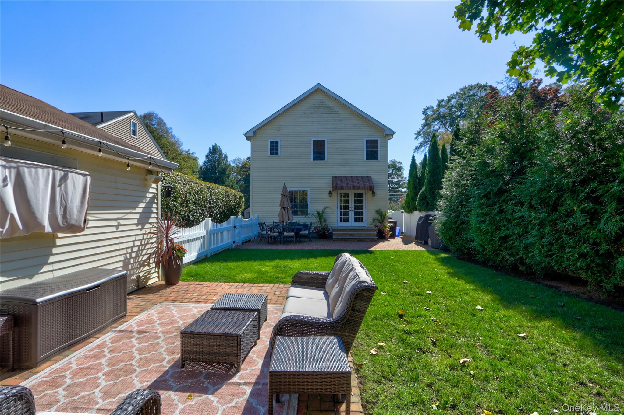 45 Woodland Avenue, Rockville Centre, NY 11570