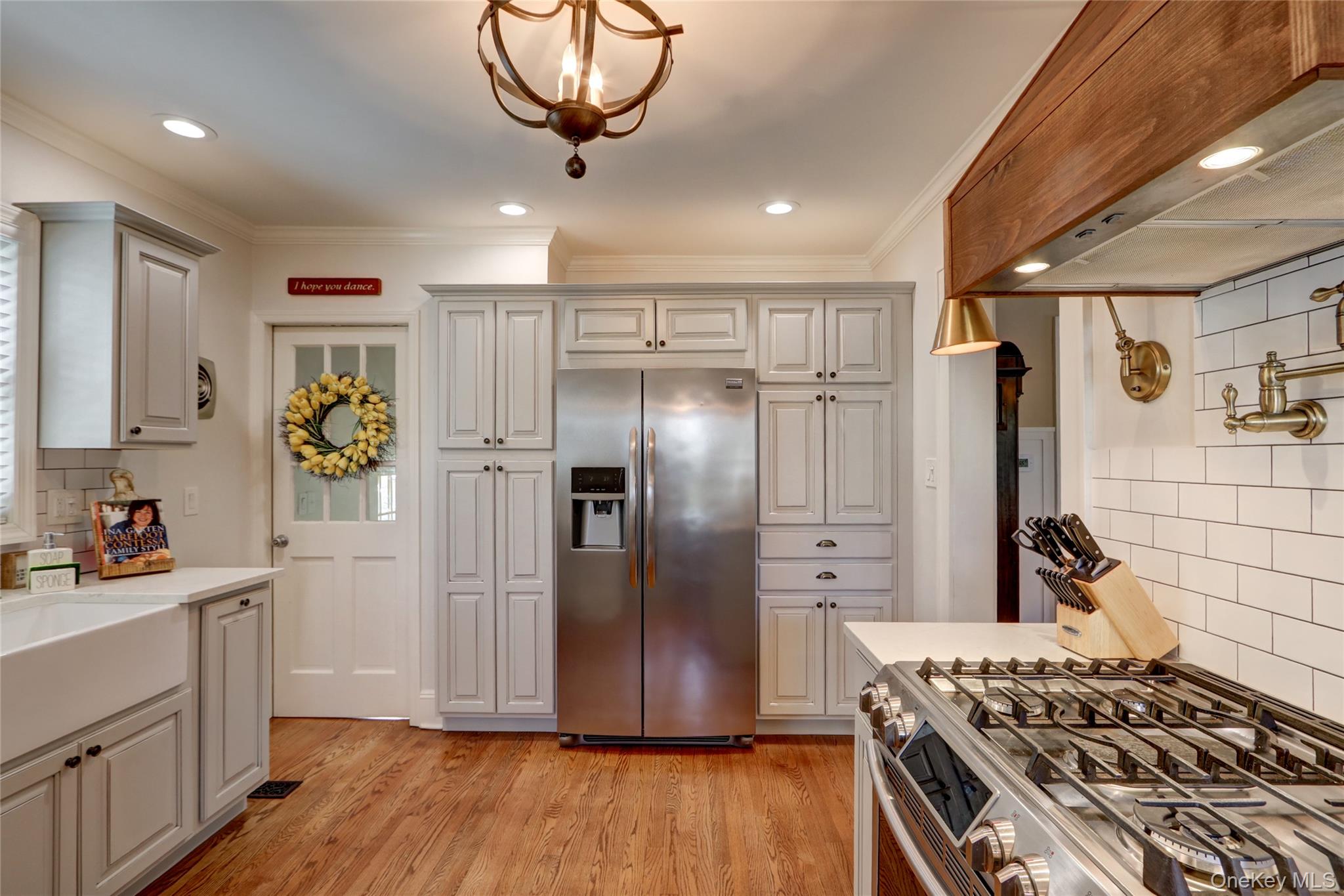 45 Woodland Avenue, Rockville Centre, NY 11570