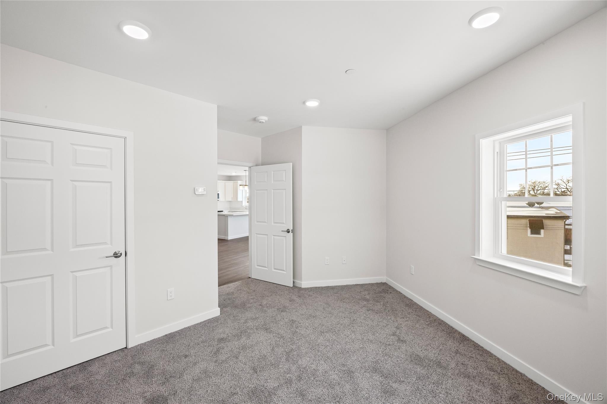 227 4th Avenue # 308G, Bay Shore, NY 11706