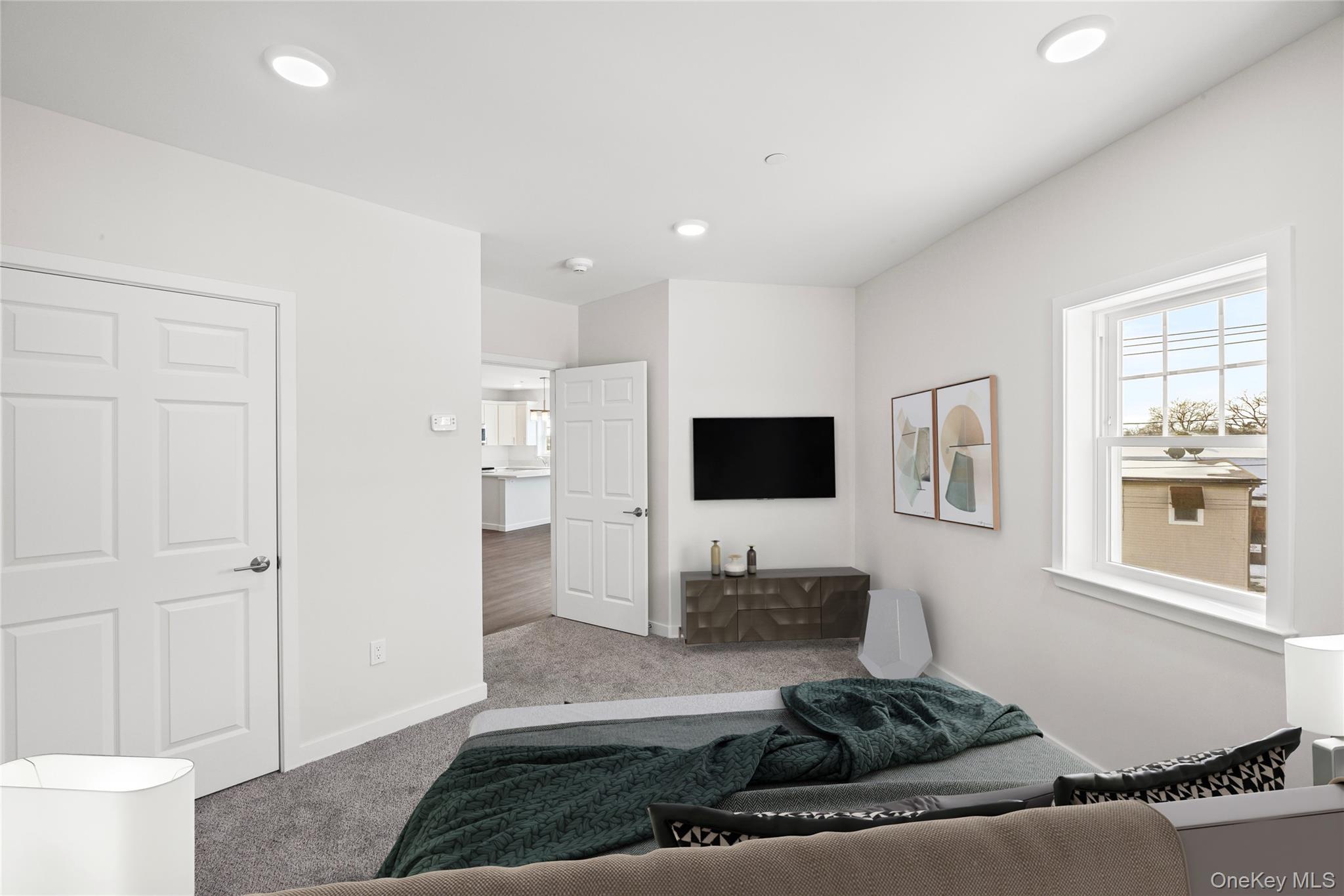 227 4th Avenue # 308G, Bay Shore, NY 11706