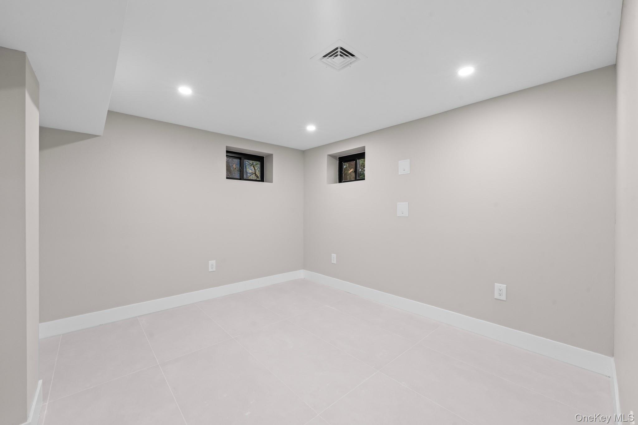 21931 133rd Avenue, Laurelton, NY 11413