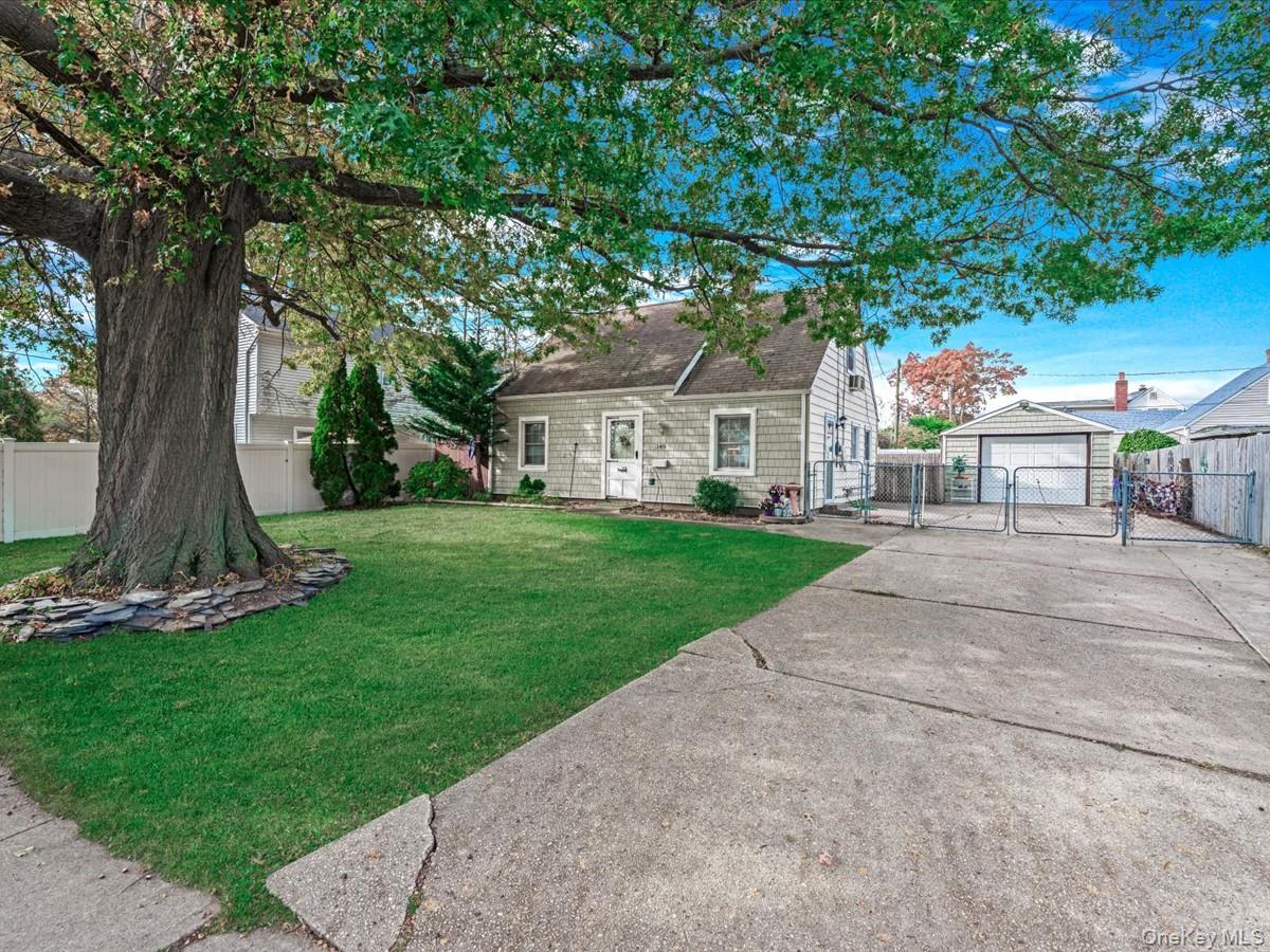 140 Jerusalem Avenue, Levittown, NY 11756