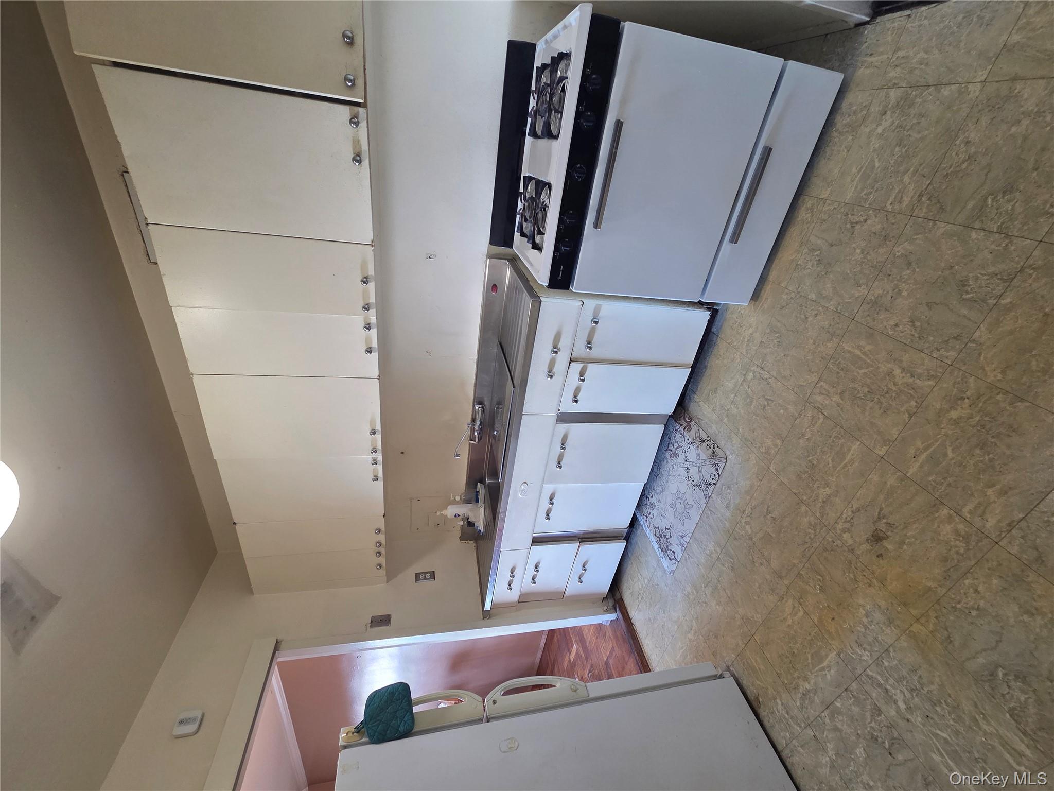 4 Fordham hill Oval # 7H, Bronx, NY 10468