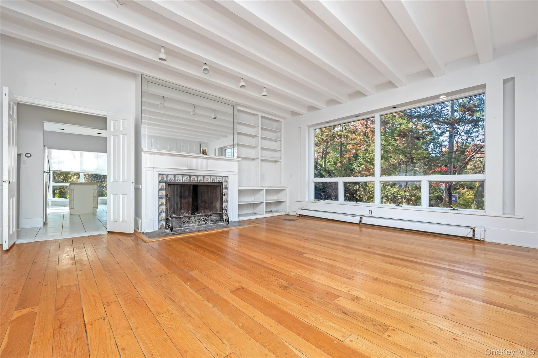 5 Bagatelle Road, Dix Hills, NY 11746