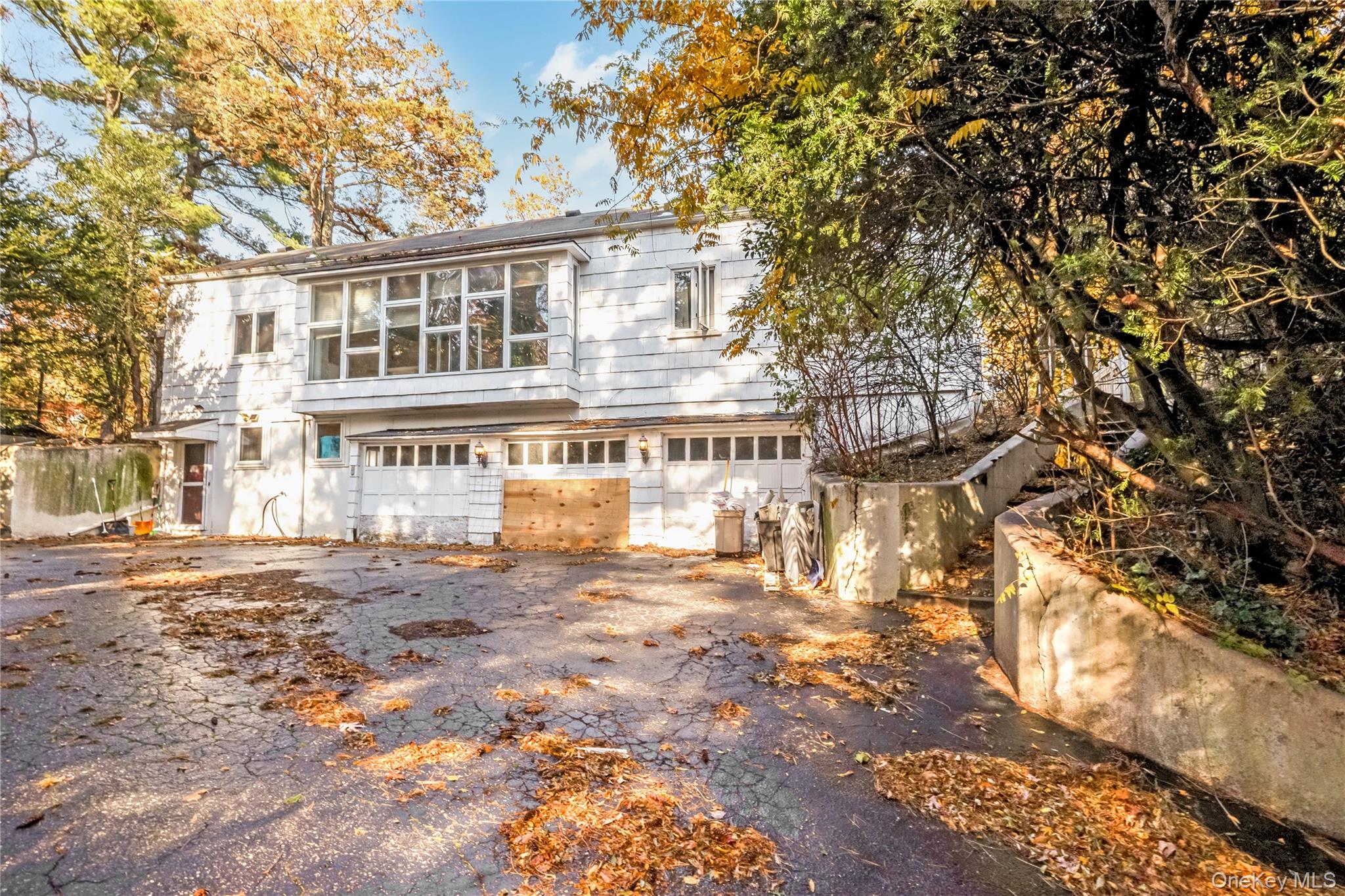 5 Bagatelle Road, Dix Hills, NY 11746