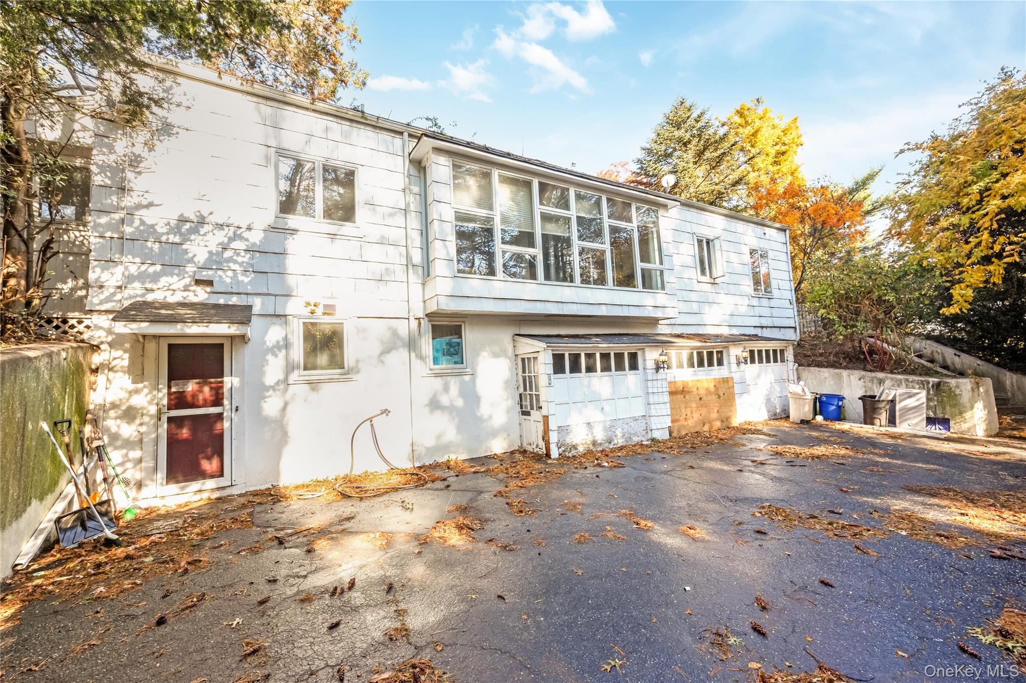 5 Bagatelle Road, Dix Hills, NY 11746