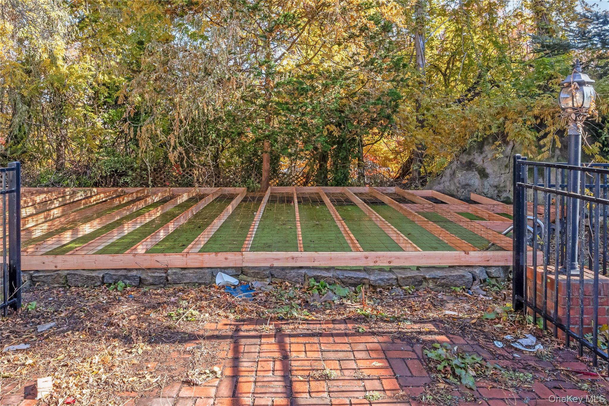 5 Bagatelle Road, Dix Hills, NY 11746