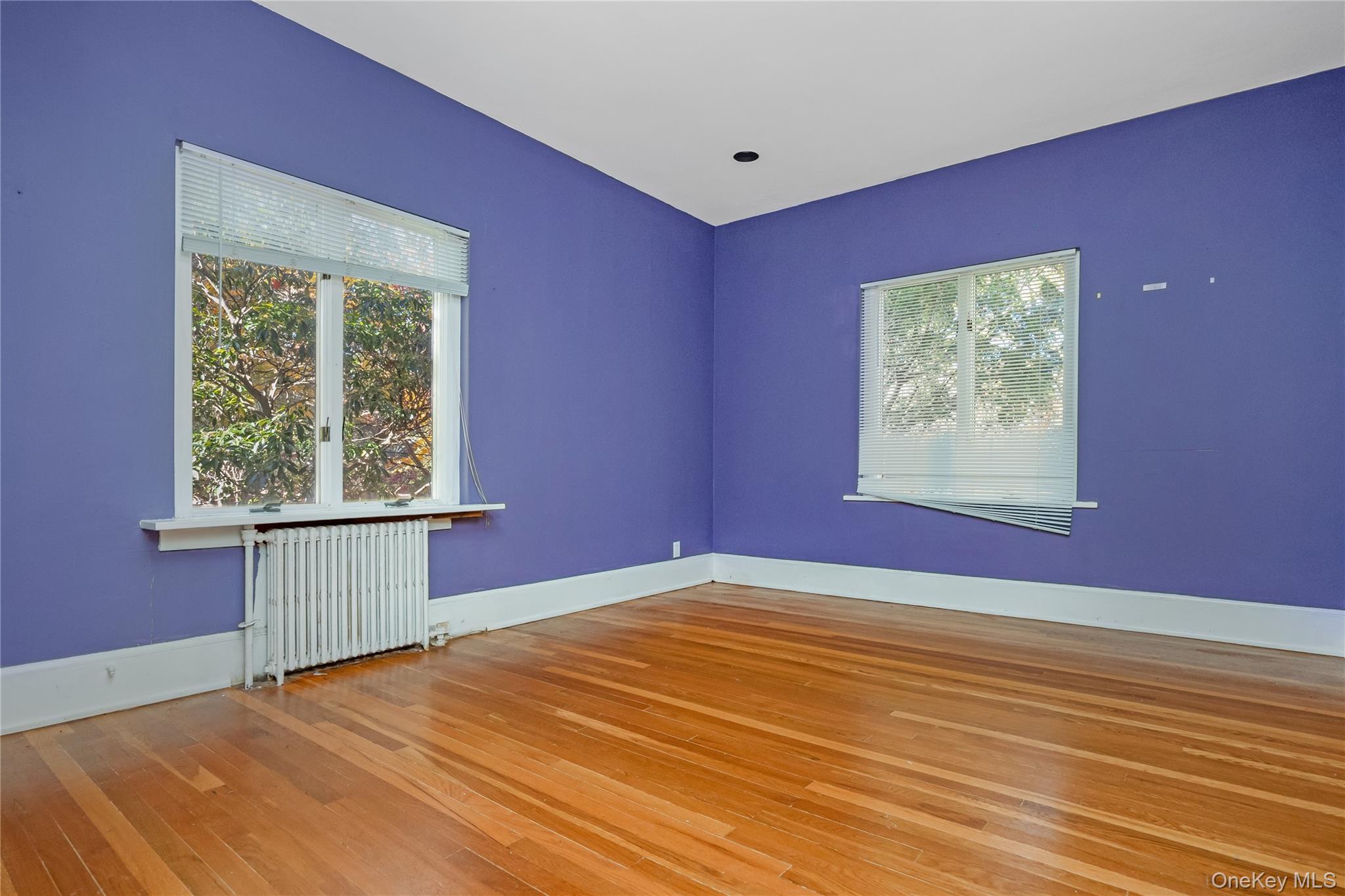 5 Bagatelle Road, Dix Hills, NY 11746