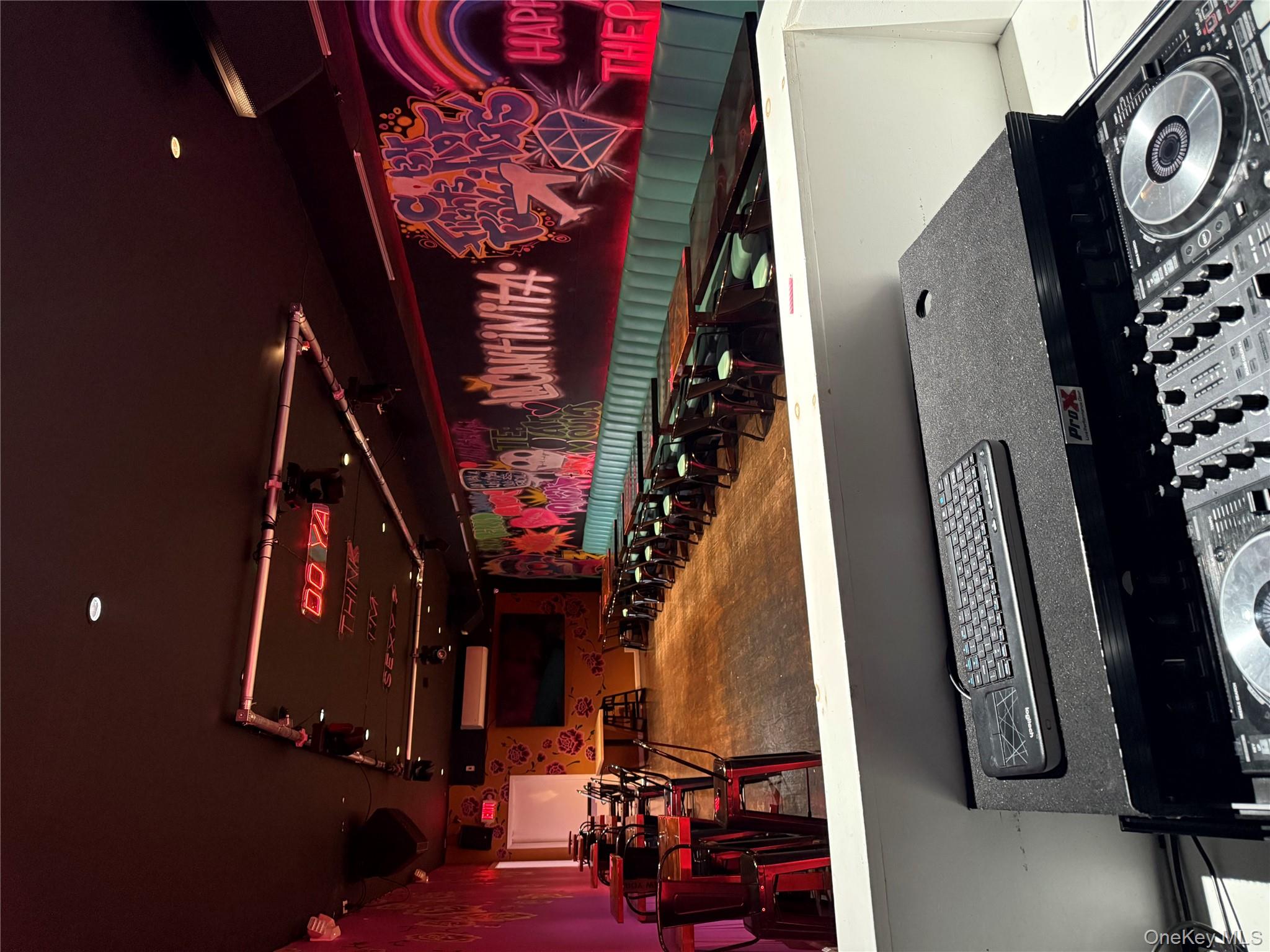 2715 Hempstead Turnpike, Levittown, NY 11756