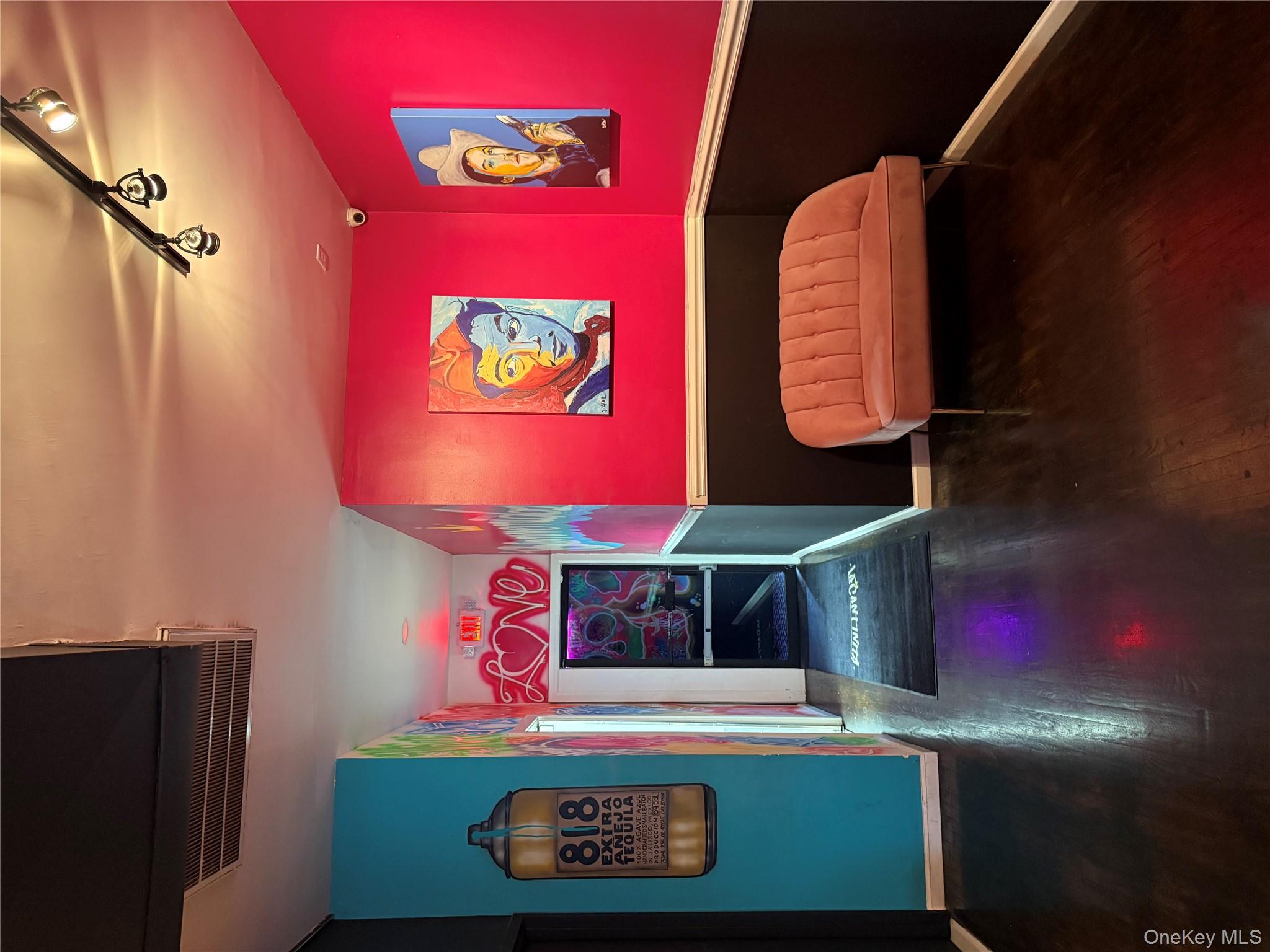 2715 Hempstead Turnpike, Levittown, NY 11756