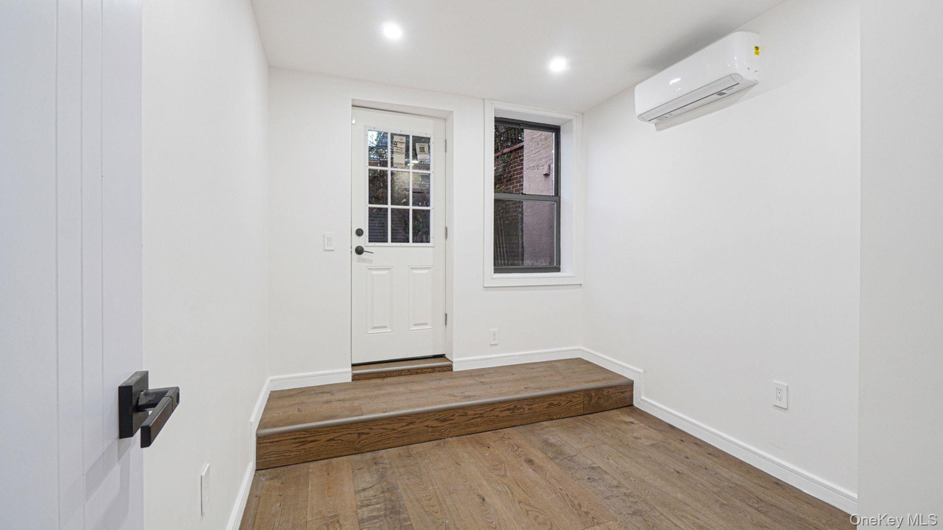 1143 E 224th Street, Bronx, NY 10466