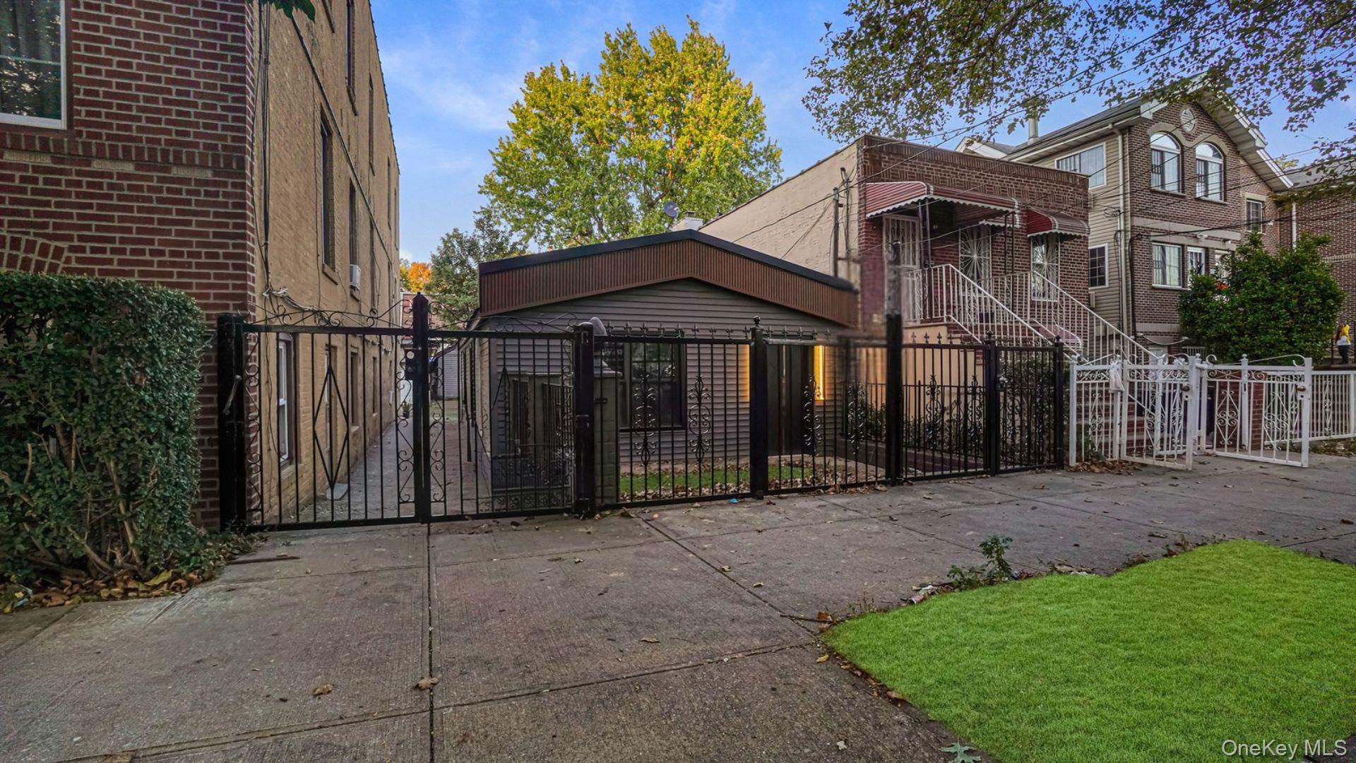 1143 E 224th Street, Bronx, NY 10466