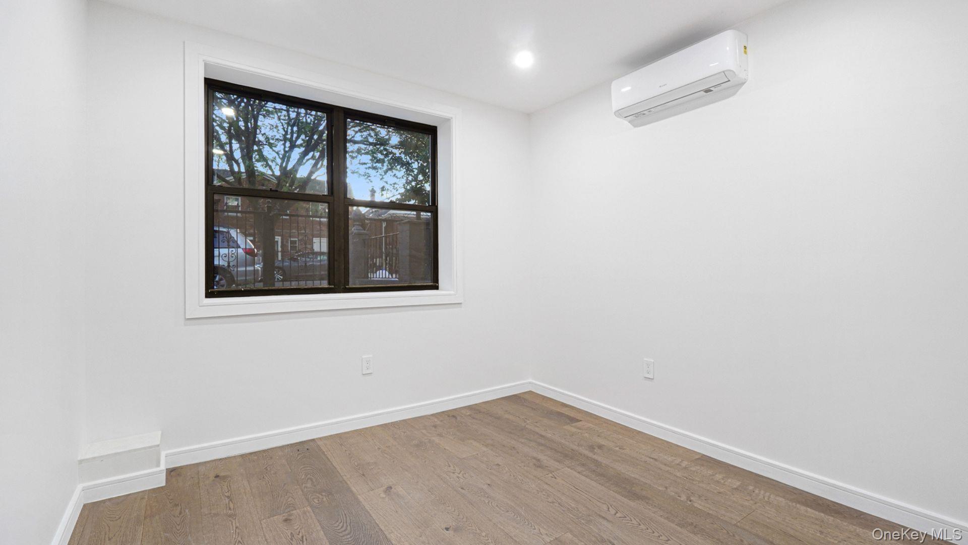 1143 E 224th Street, Bronx, NY 10466