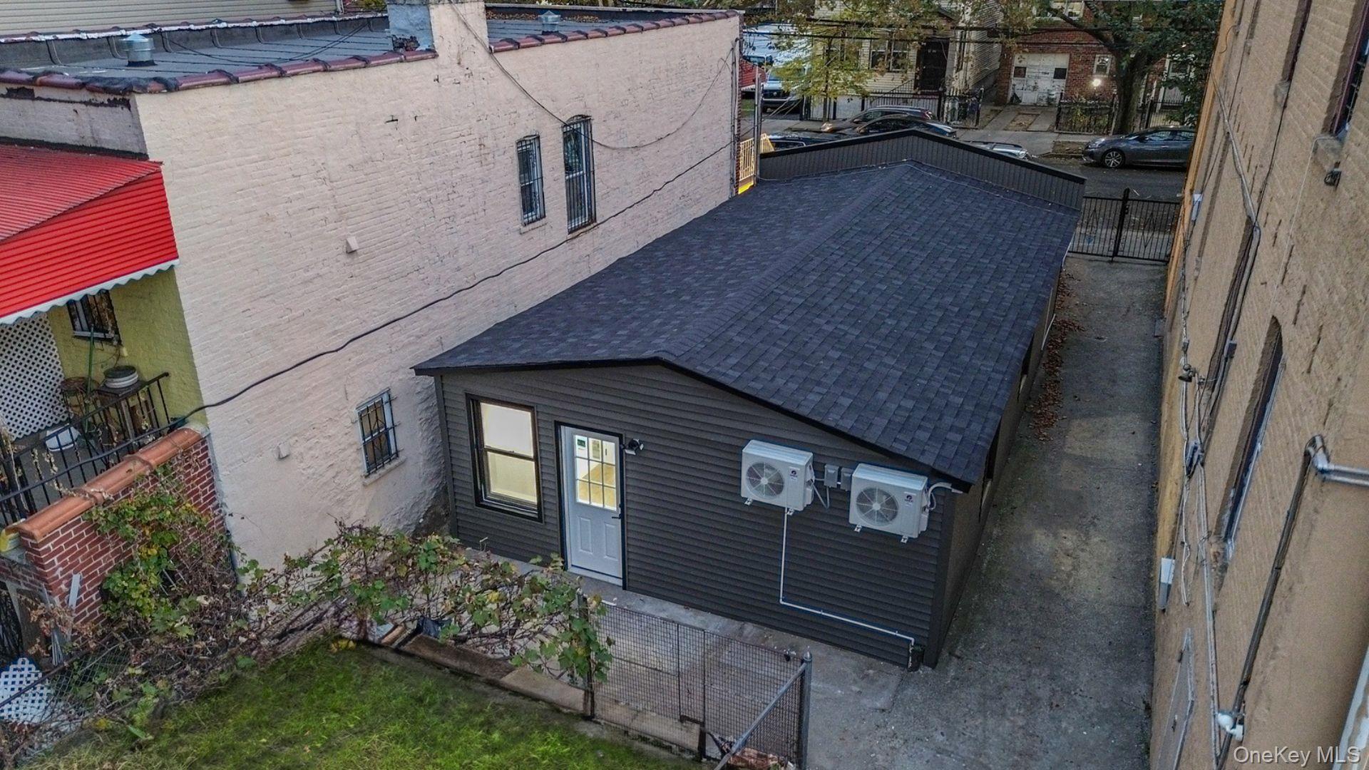 1143 E 224th Street, Bronx, NY 10466