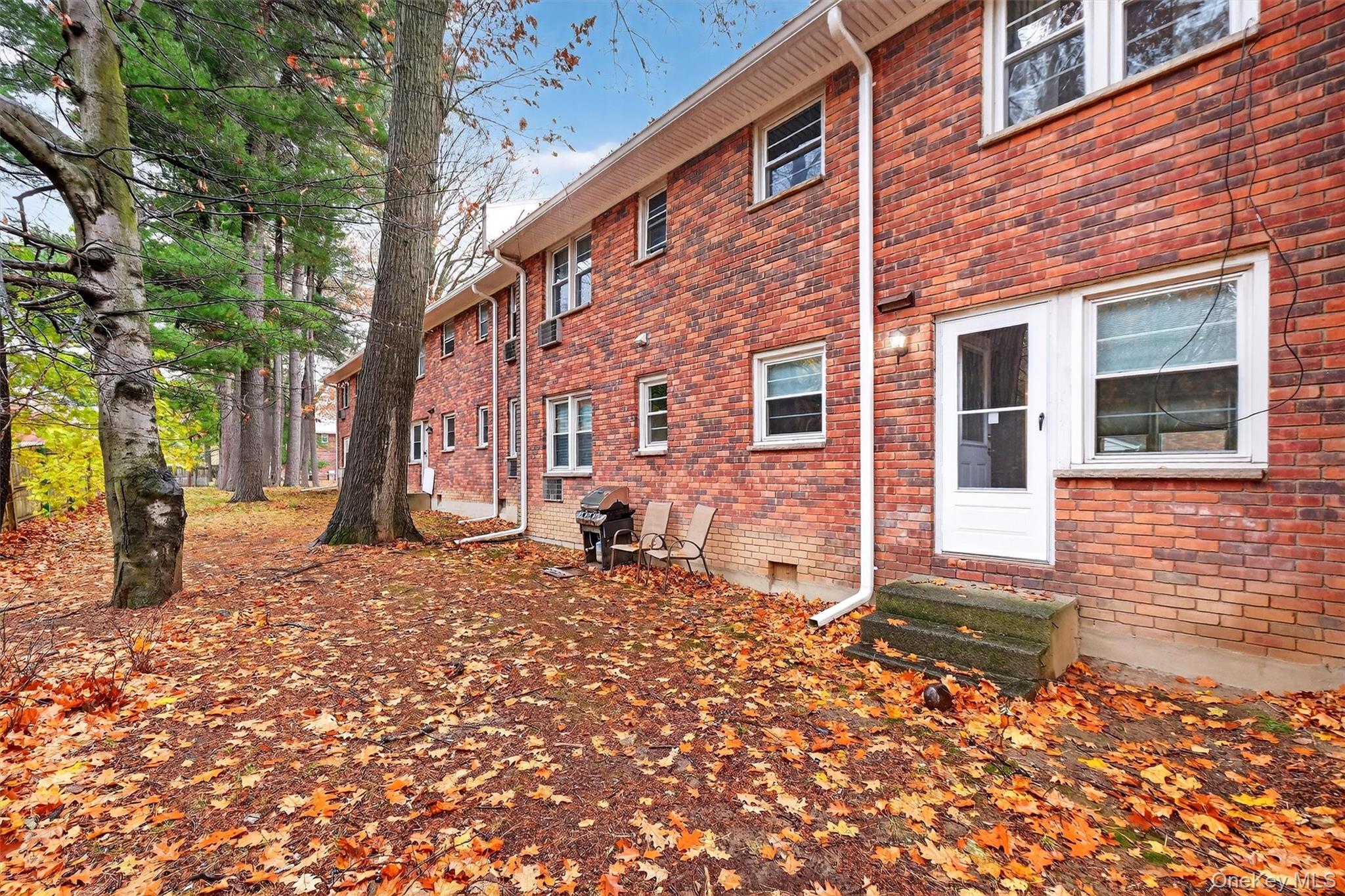 2710 South Road # B5, Poughkeepsie, NY 12601