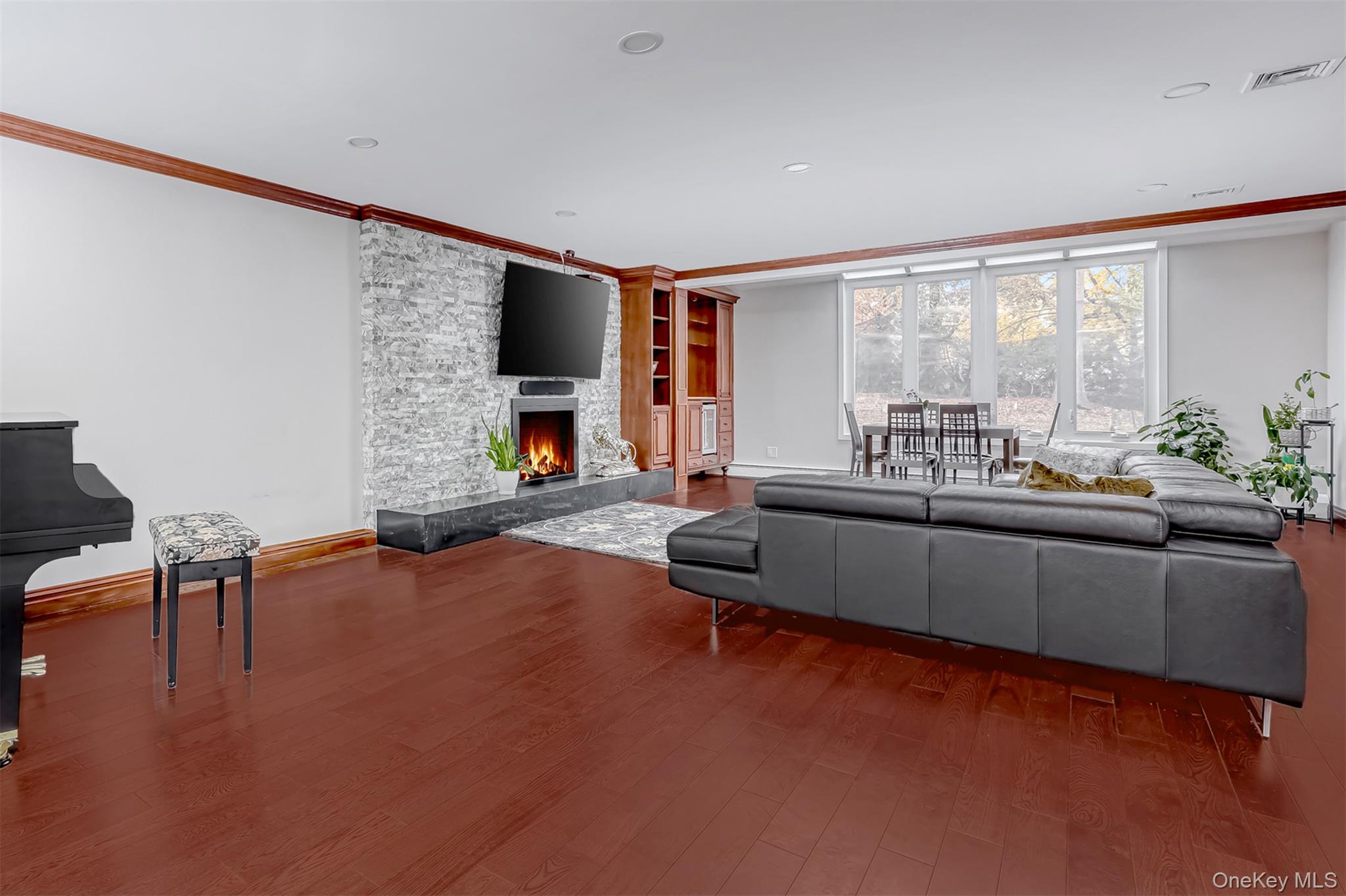 20 Lafayette Drive, New City, NY 10956