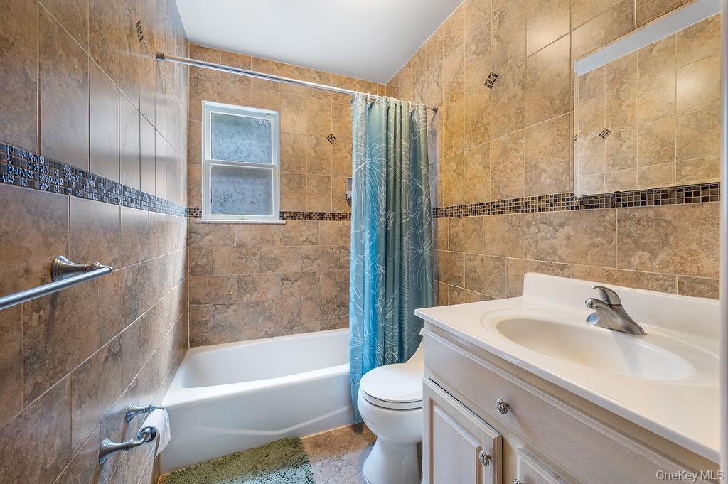 253-12 58 Avenue, Little Neck, NY 11362