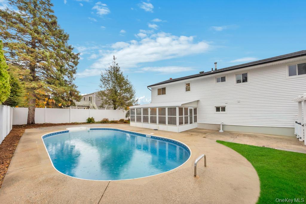 331 Gillette Street, Dix Hills, NY 11746