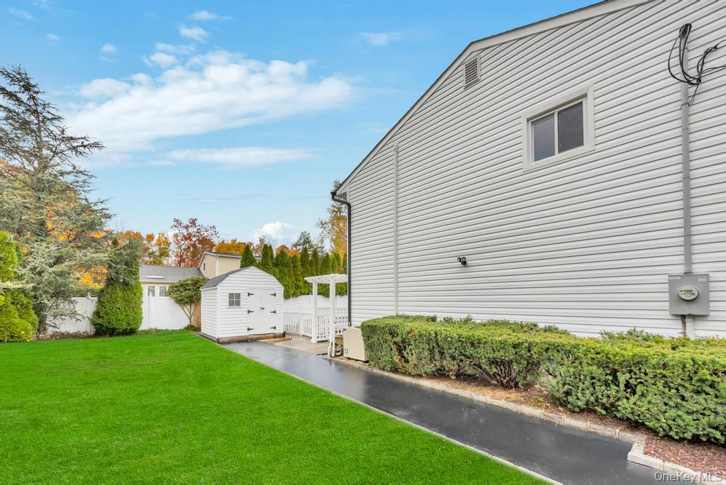 331 Gillette Street, Dix Hills, NY 11746