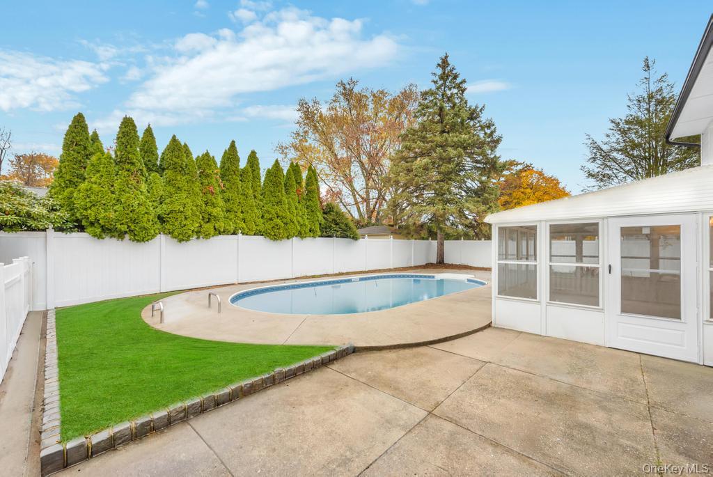 331 Gillette Street, Dix Hills, NY 11746