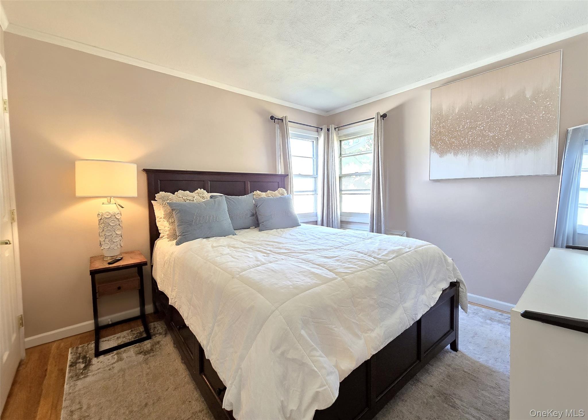 39 Anna Street, Bay Shore, NY 11706