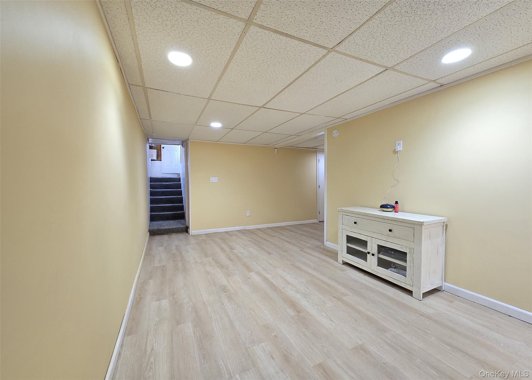 39 Anna Street, Bay Shore, NY 11706