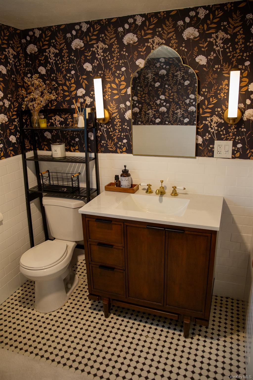 3 Carman Street, Patchogue, NY 11772