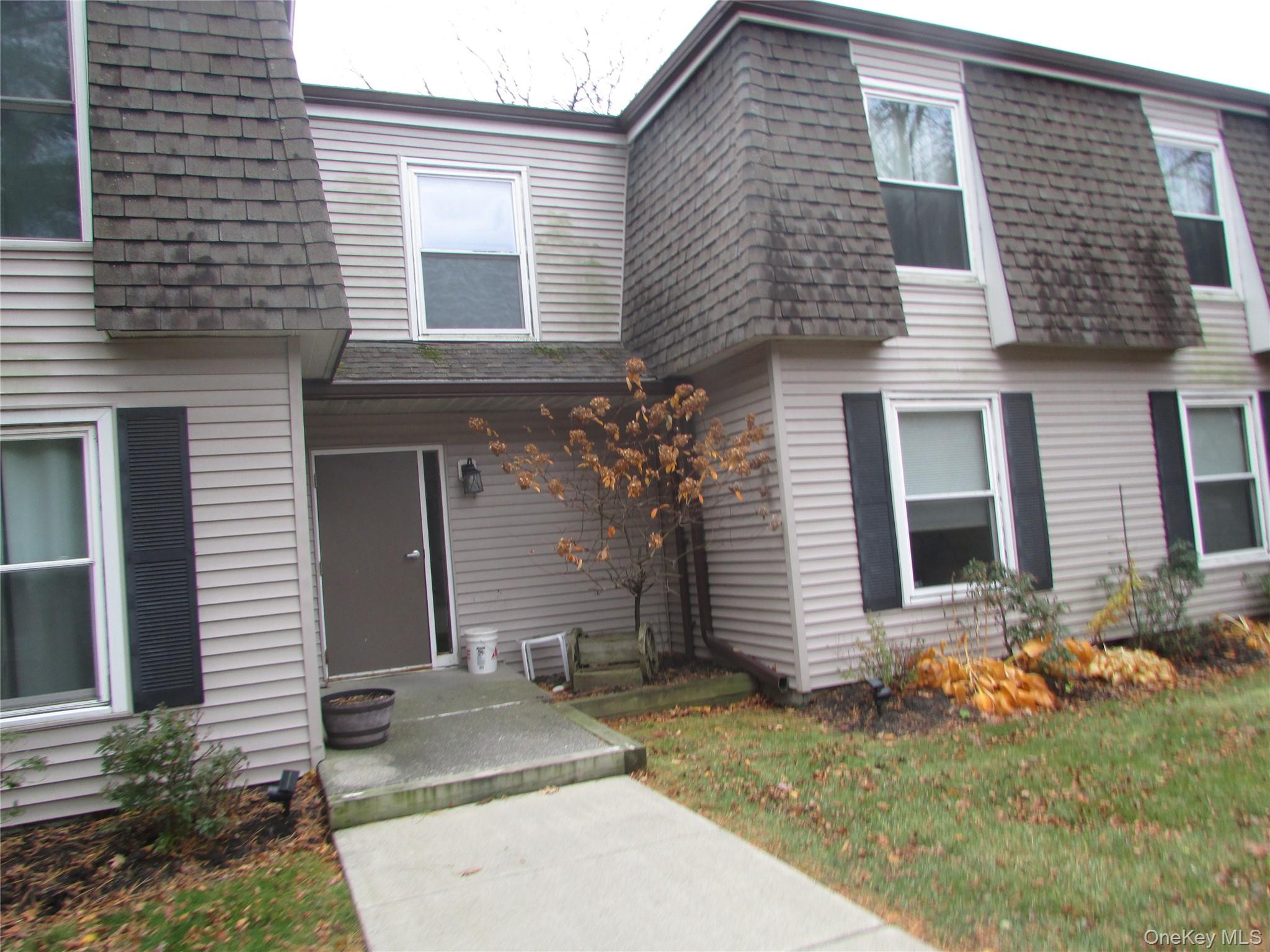 32 Hurlihe # C, Poughkeepsie, NY 12601