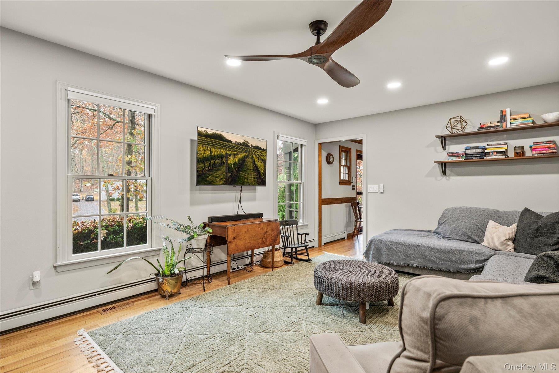 73 Farm Road N, Wading River, NY 11792