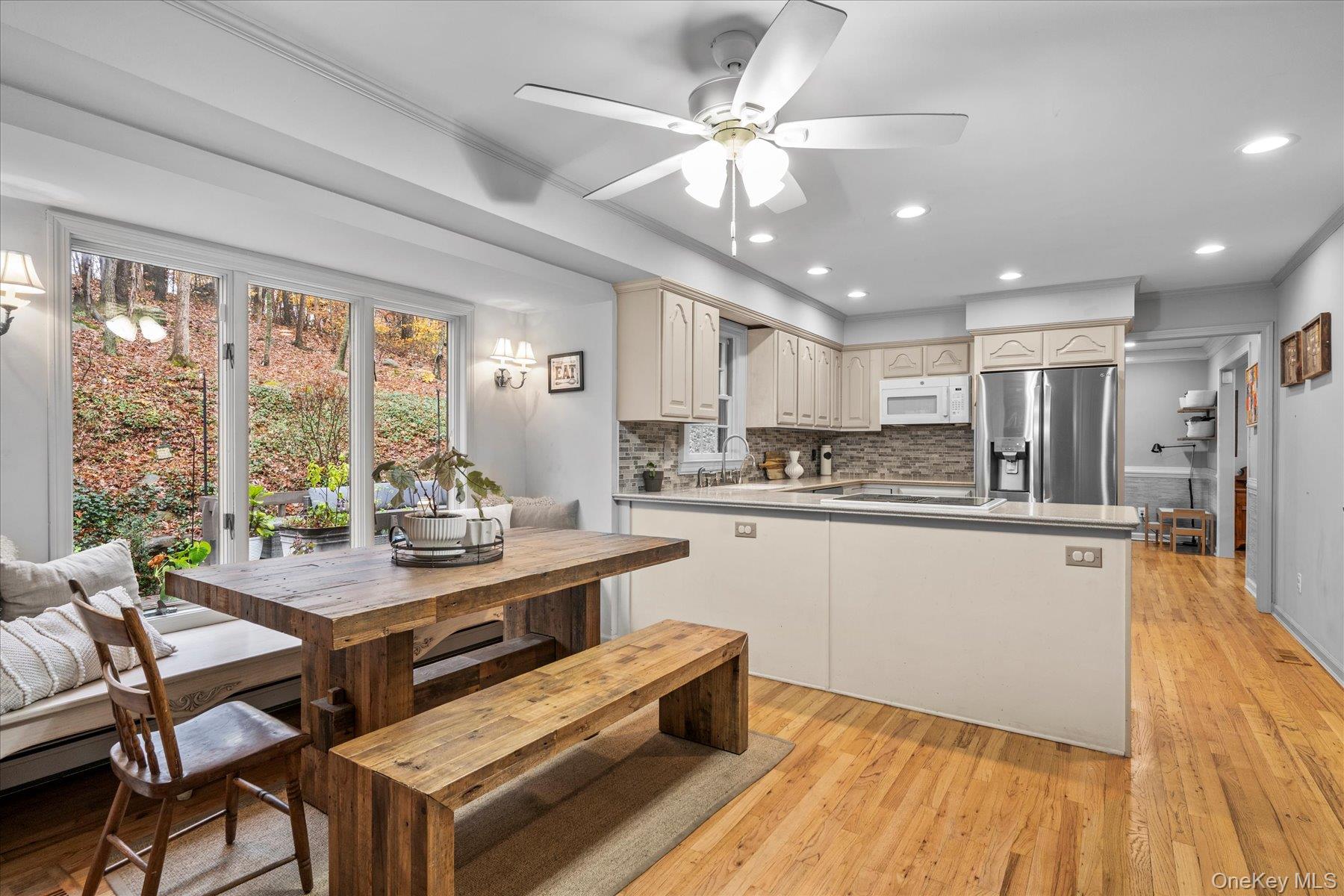 73 Farm Road N, Wading River, NY 11792