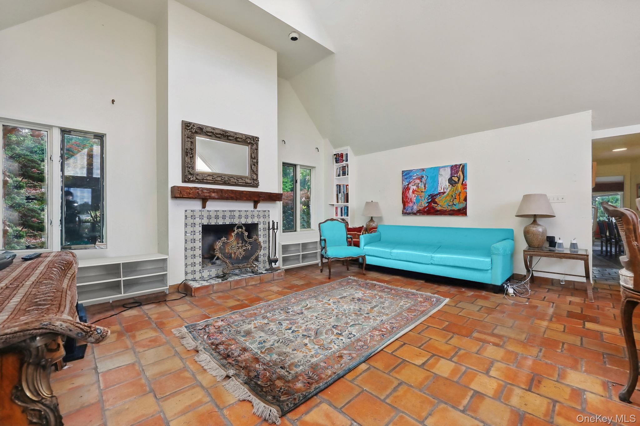 69 Cornwells Beach Road, Sands Point, NY 11050