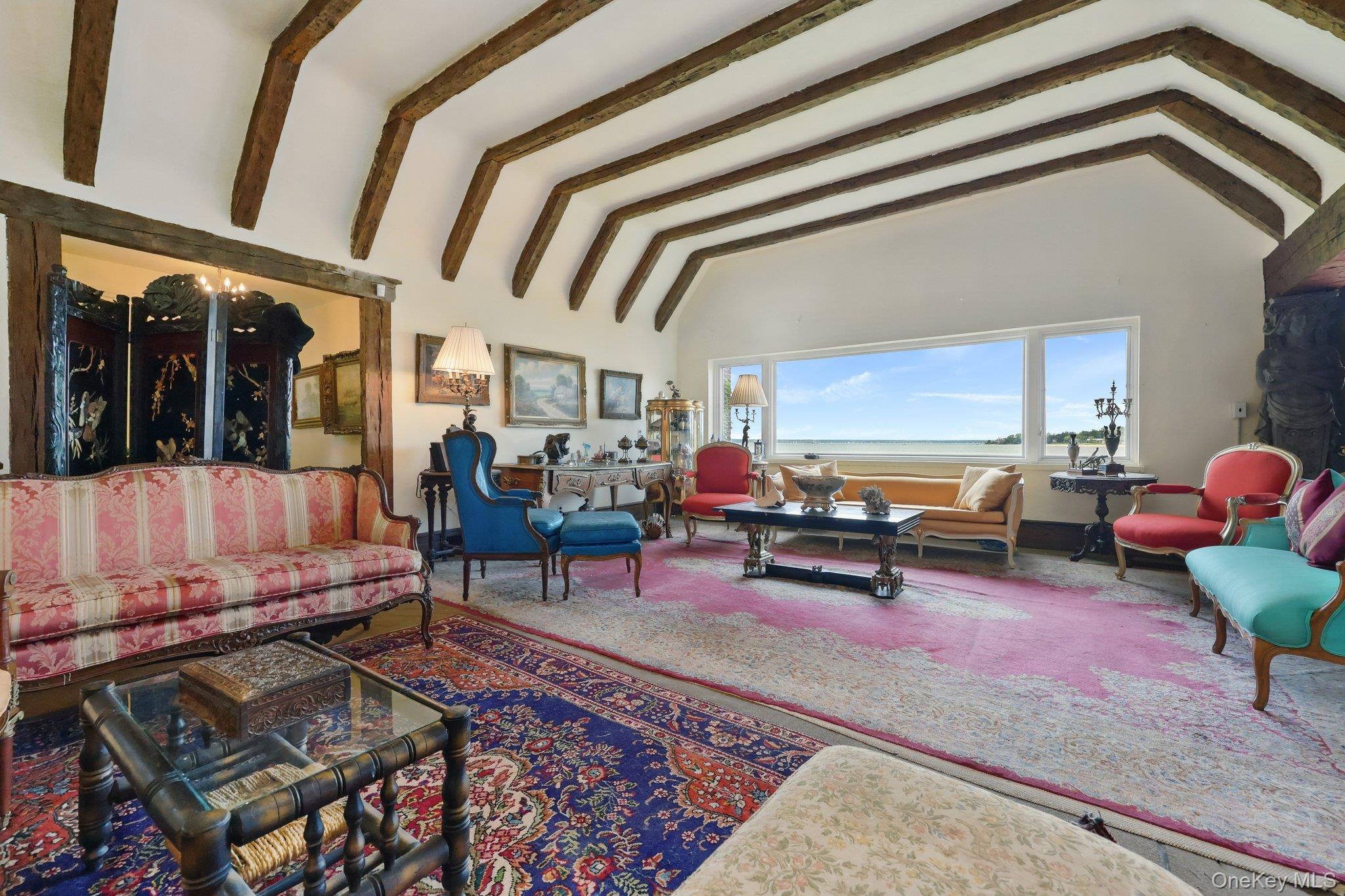 69 Cornwells Beach Road, Sands Point, NY 11050