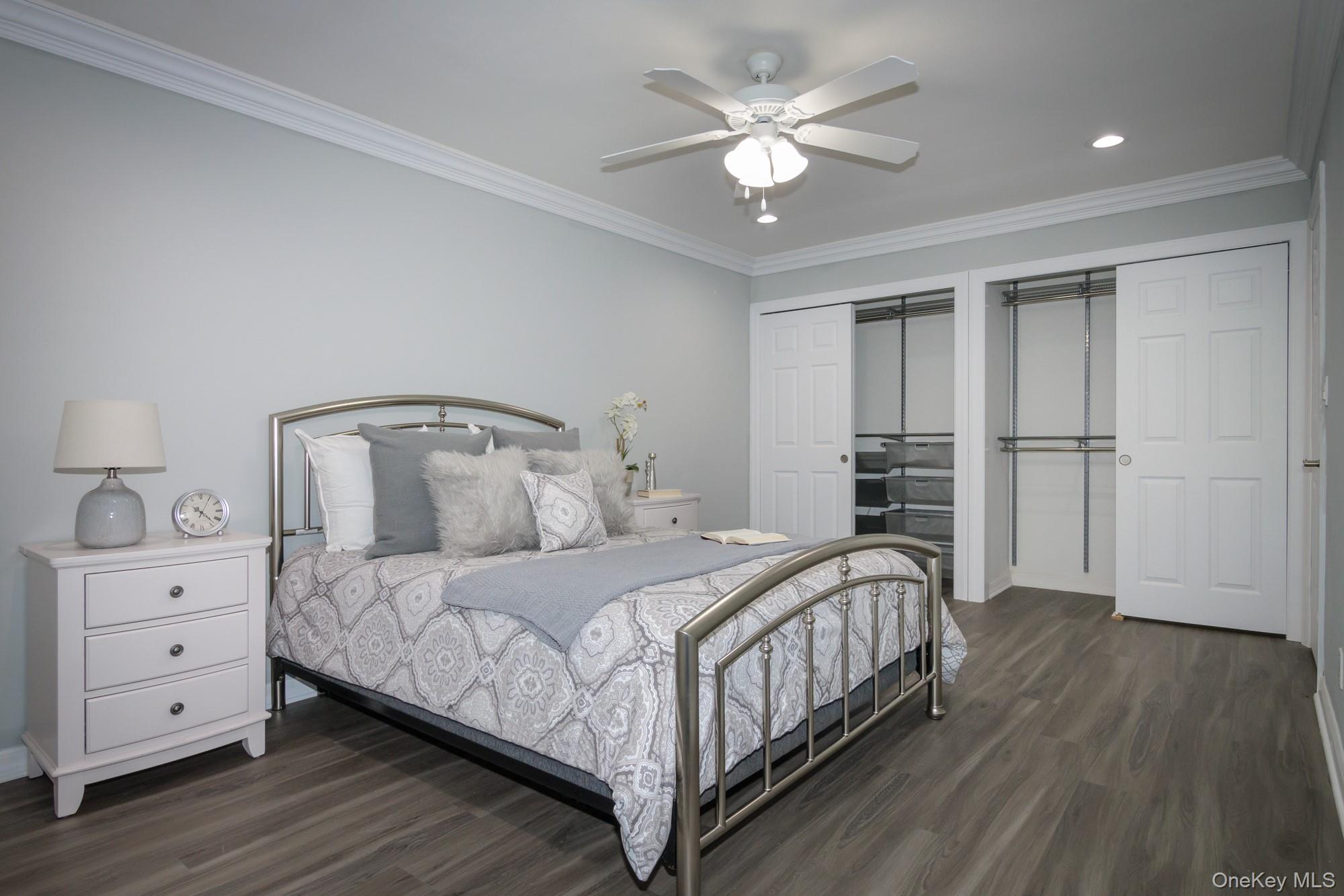 92 South Clinton Avenue # 4C, Bay Shore, NY 11706