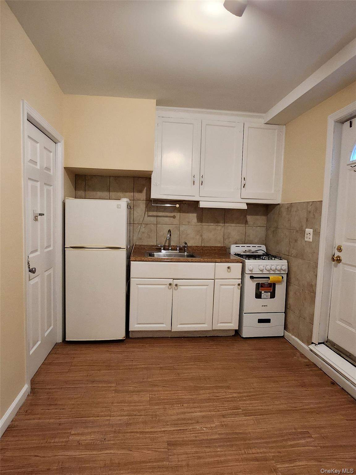 571 Laurelton Boulevard # Lower Level, Long Beach, NY 11561